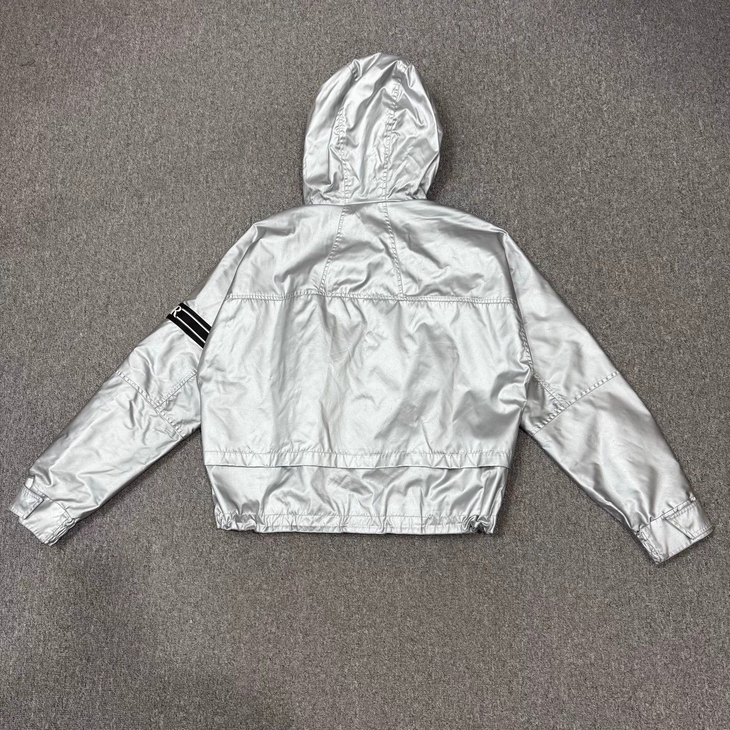 Dior Dior silver windproof tech jacket IT 50 MINT Size US M / EU 48-50 / 2 - 2 Thumbnail