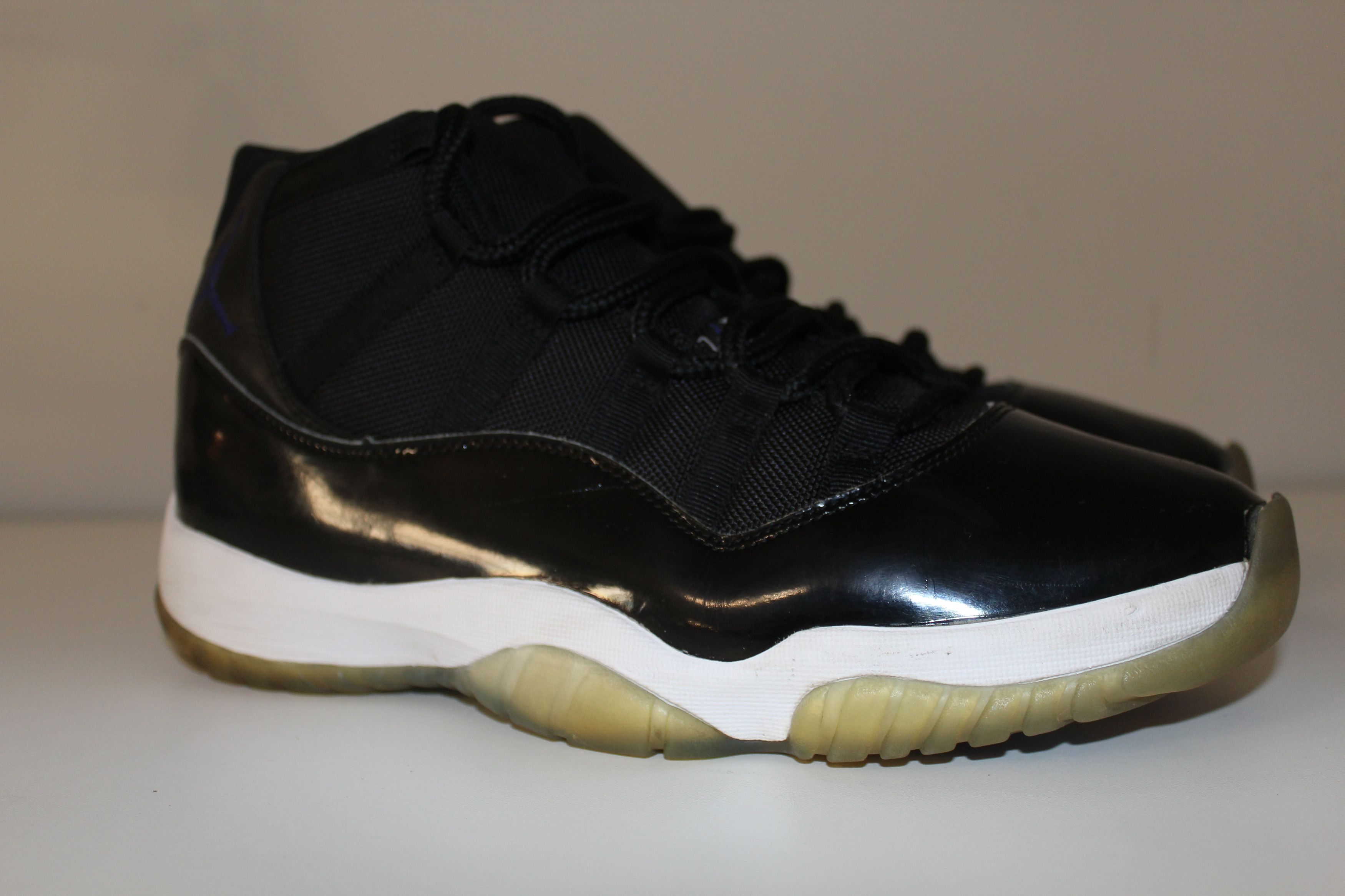 Jordan Brand Nike Air Jordan 11 Retro High Space Jam Black Size 12 *Read* Size US 12 / EU 45 - 4 Thumbnail