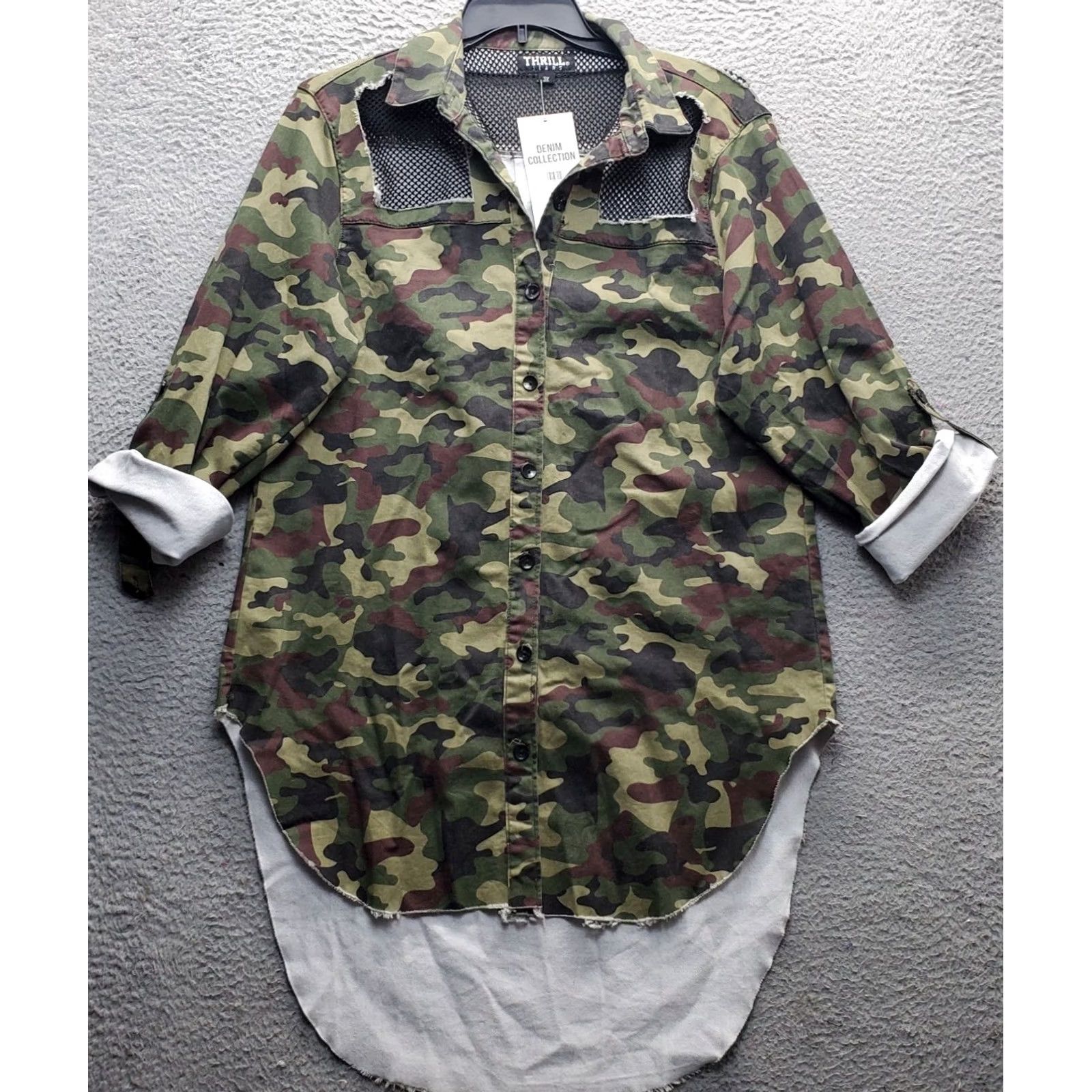 THRILLS Thrills Tunic Top Womens 3X Multi Camouflage Roll Tab Sleeve Collared Button Up Shirt Womens Size 3X Camouflage Outdoor Casual Mens? Size XXL / US 16-18 / IT 52-54 - 2 Thumbnail
