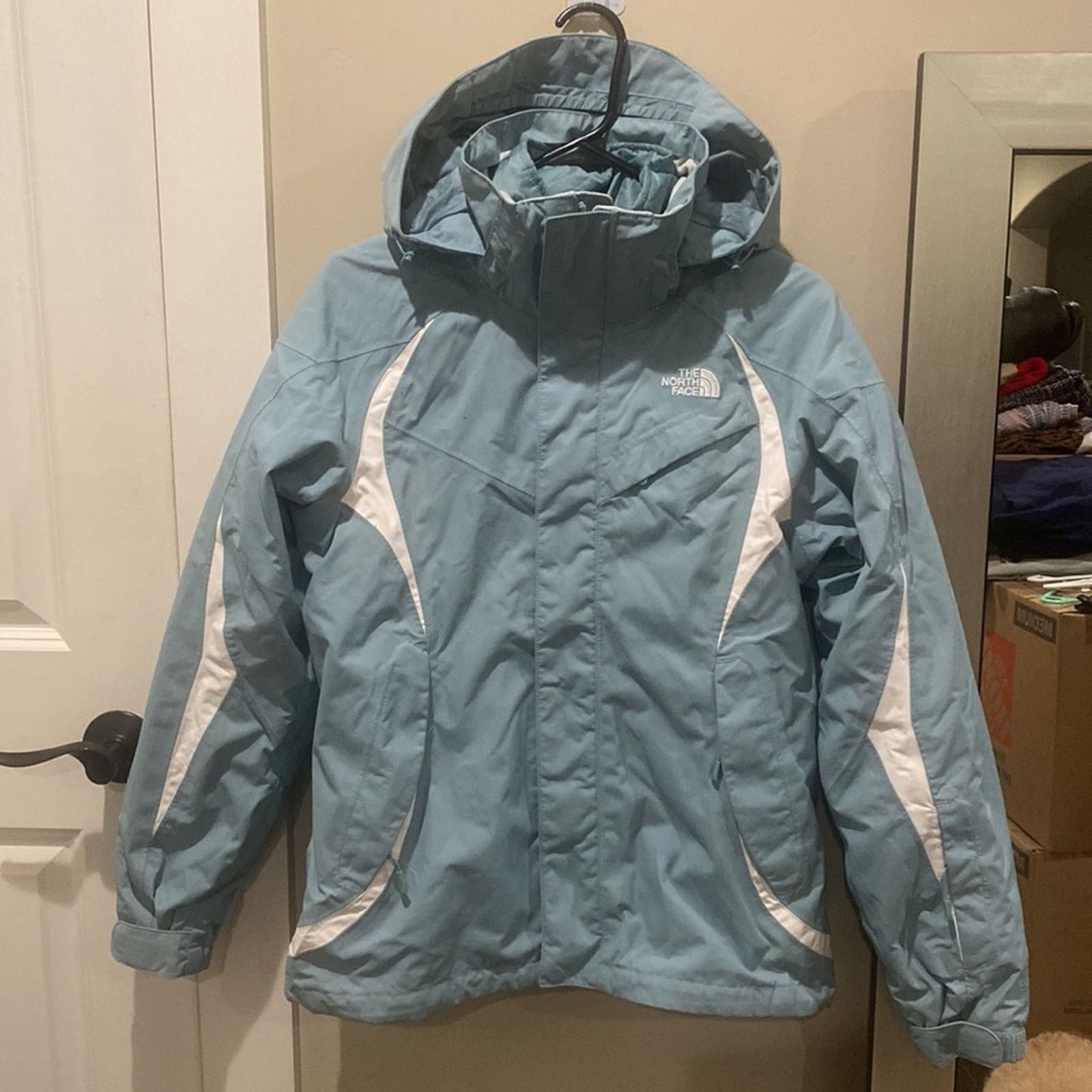 The North Face The North Face Winter Jacket Hyvent Nylon Shell SZ. M Size M / US 6-8 / IT 42-44 - 2 Thumbnail