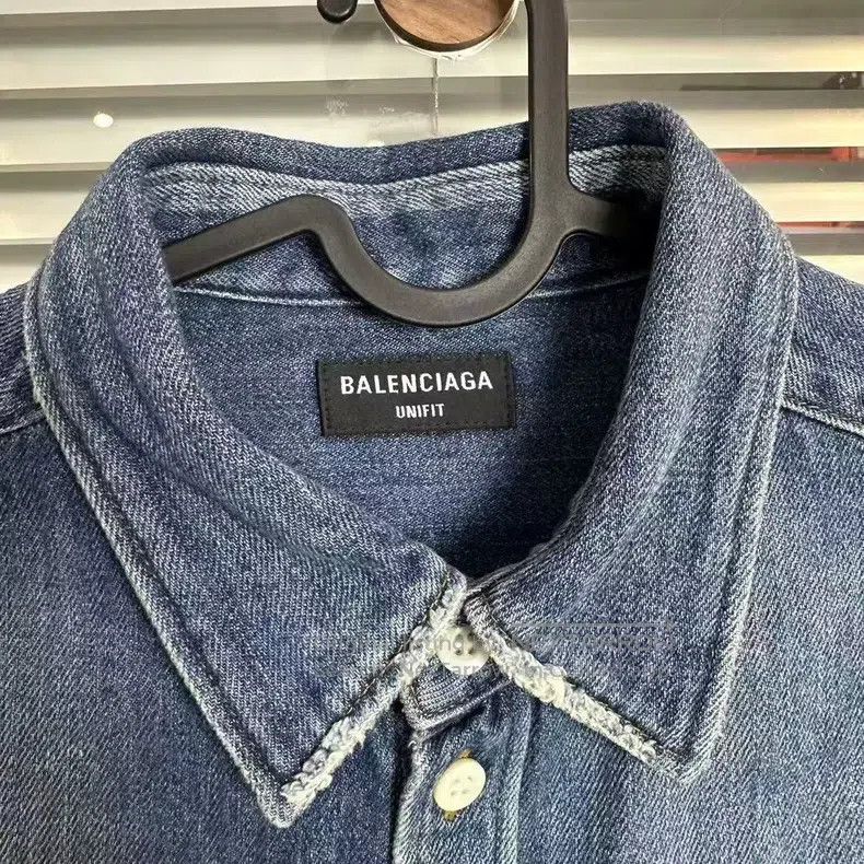 Balenciaga Balenciaga Blue tie-dye denim shirt Size US L / EU 52-54 / 3 - 3 Thumbnail