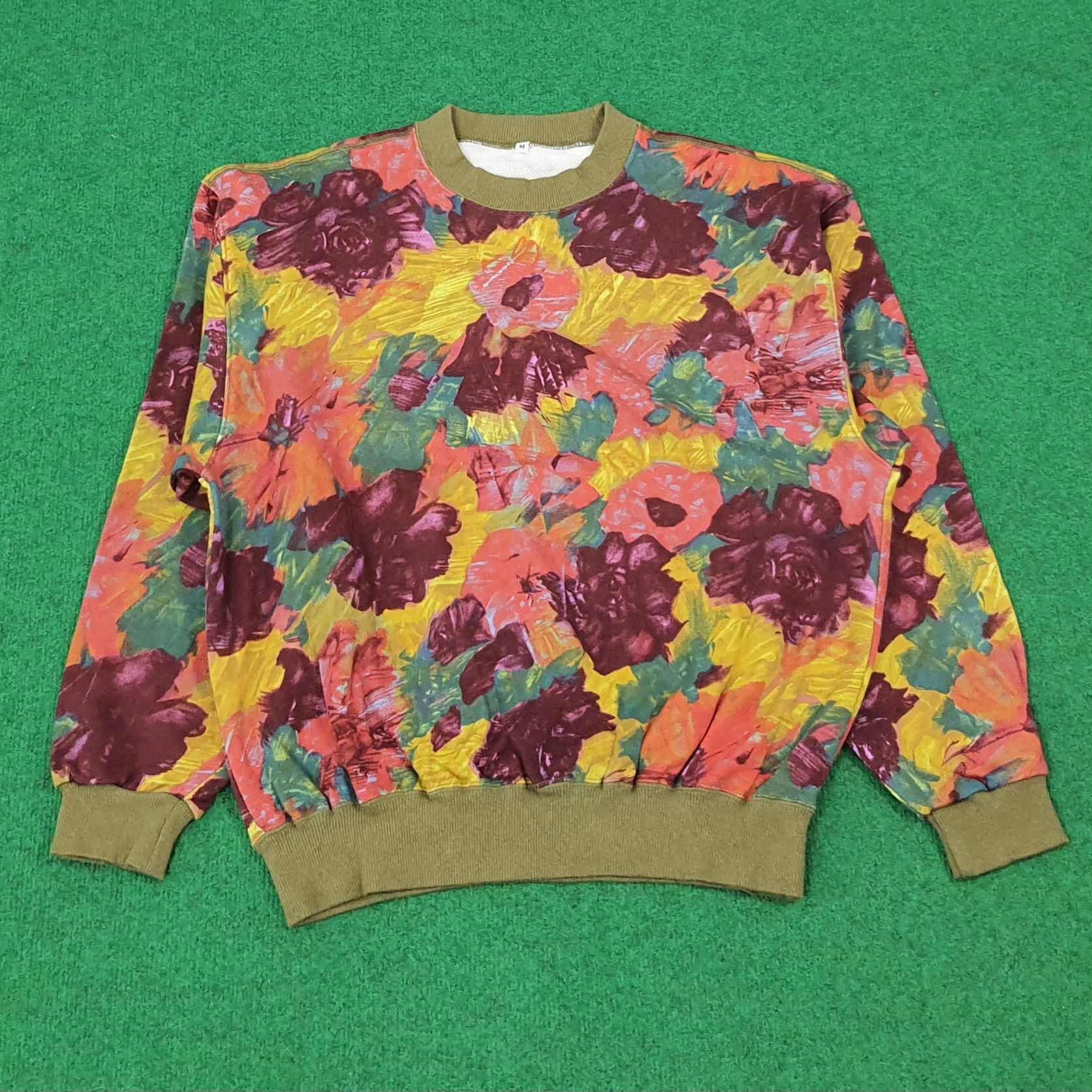Vintage Vintage Art Flower Over Print Sweatshirt C271N2 Size US M / EU 48-50 / 2 - 1 Thumbnail