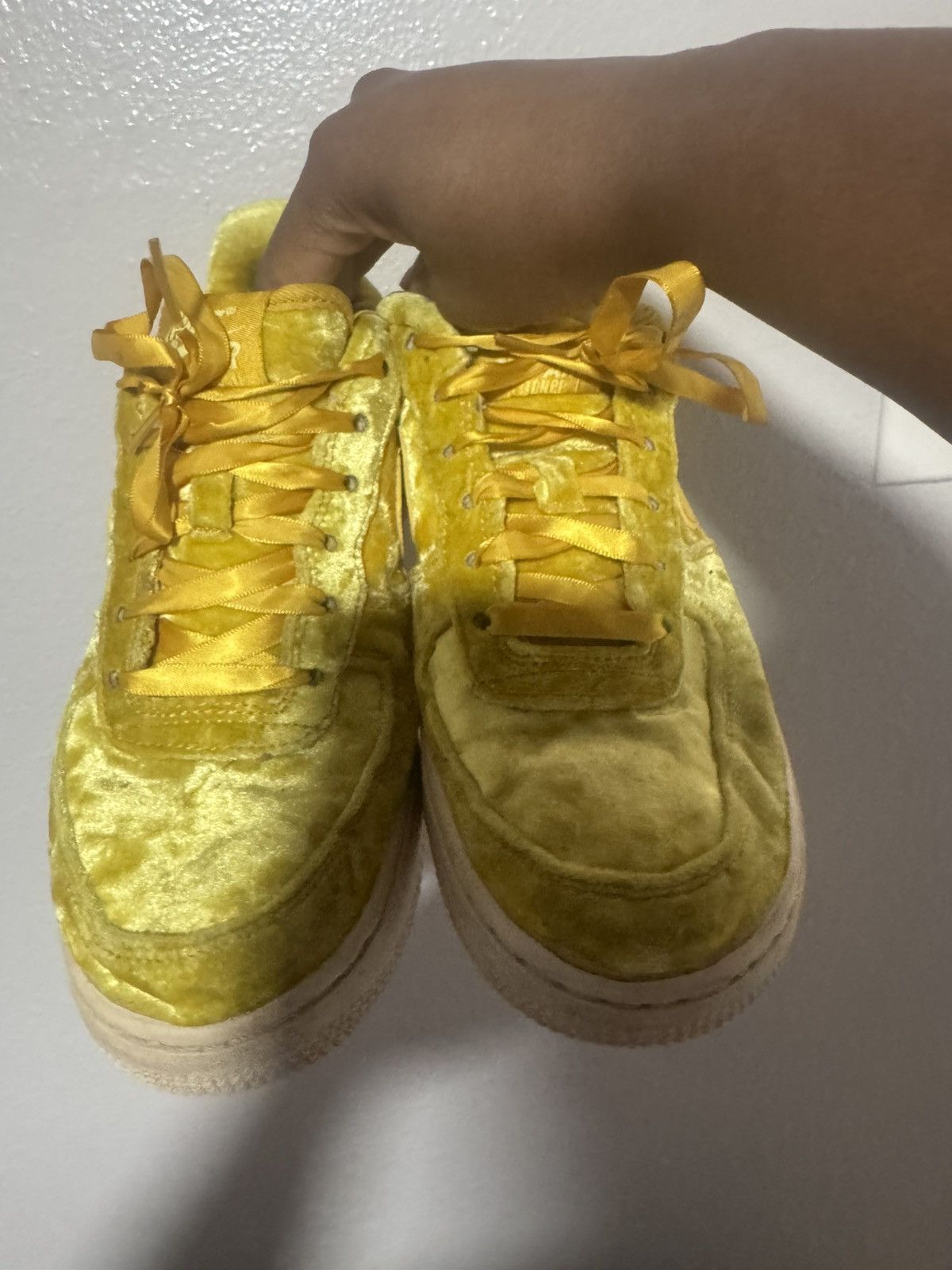 Nike Nike Yellow velvet Air Force 1 trainers Size US 8 / IT 38 - 5 Thumbnail