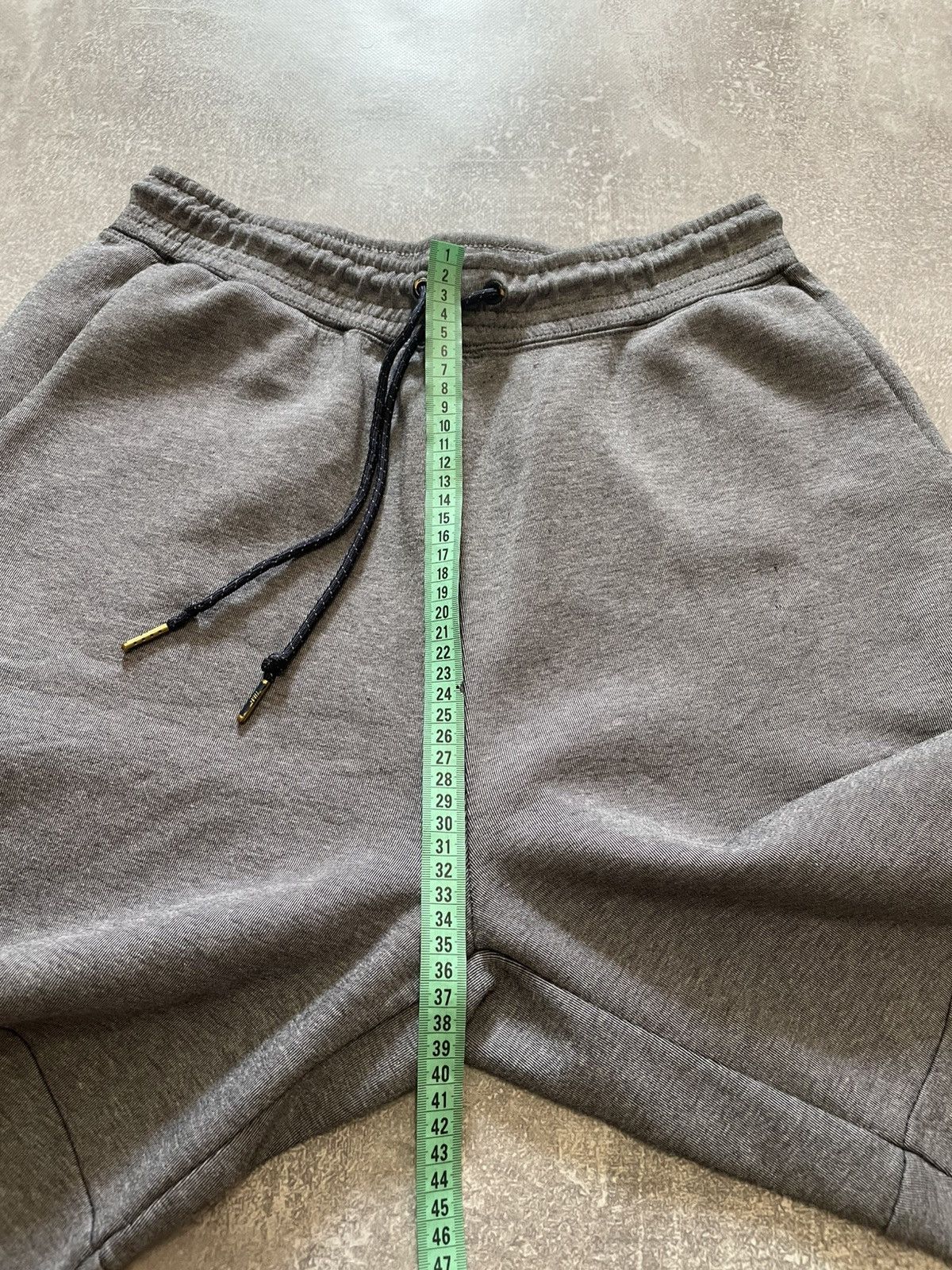 Nike Nike Tech Fleece Sweat Shorts Drill Size L Size US 34 / EU 50 - 25 Thumbnail