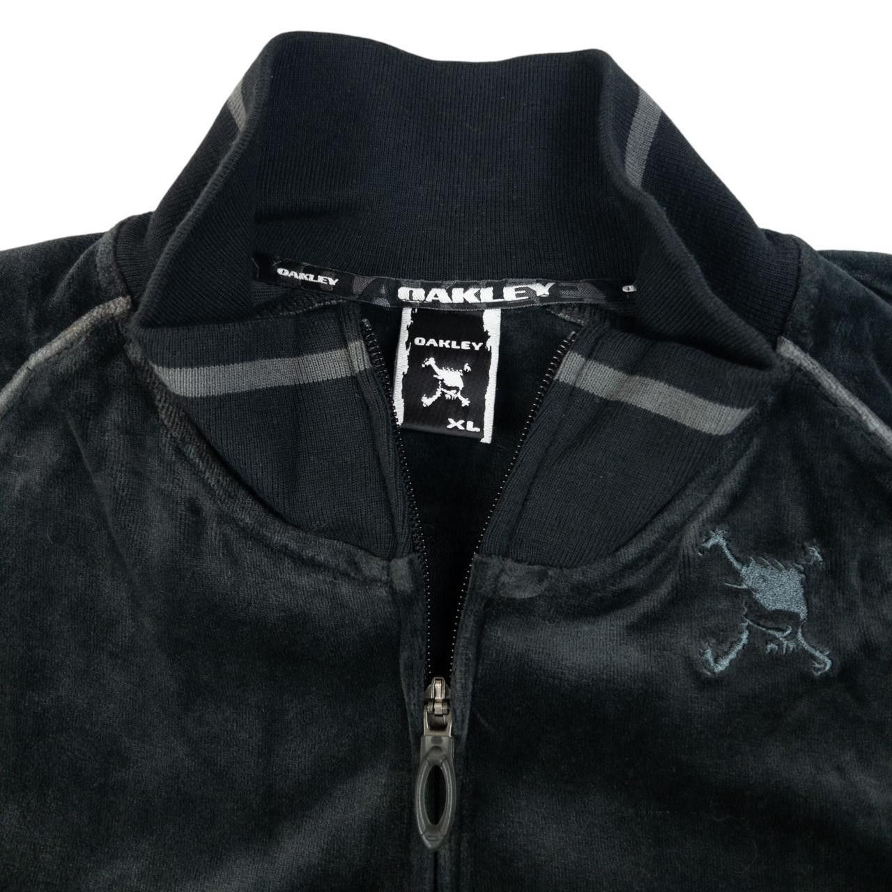 Oakley Vintage Oakley Velour Zip Up Jacket Size XL Size US XL / EU 56 / 4 - 4 Thumbnail