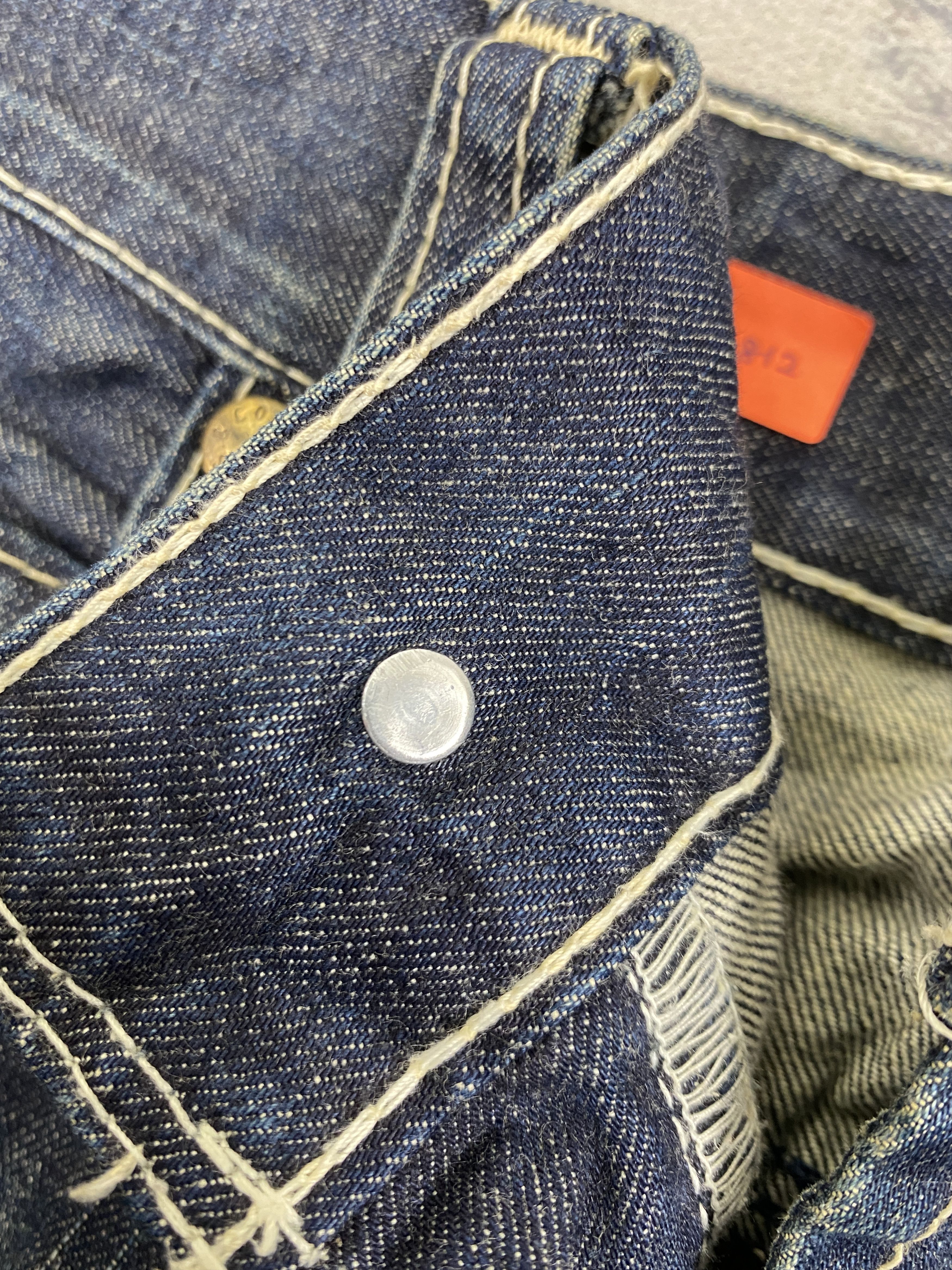 Vintage Levis Faded Blue Jeans 34x32 Denim- JN3812