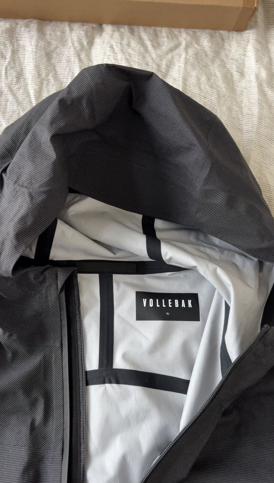 Vollebak Ultra Light Shell with Dyneema Size US XL / EU 56 / 4 - 12 Thumbnail