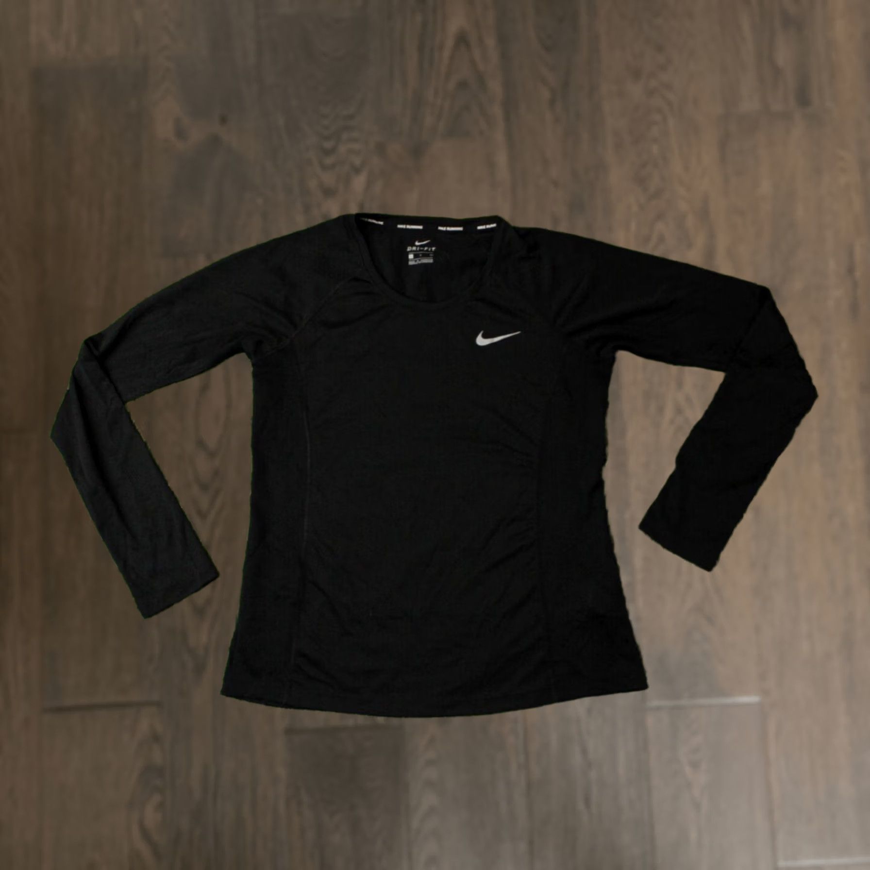 Nike NIKE DRI-FIT 2017 RUNNING WOMEN TRAINING L/S SHIRT JERSEY TEE ORIGINAL SIZE S Shirt Women XS? Size S / US 4 / IT 40 - 1 Thumbnail