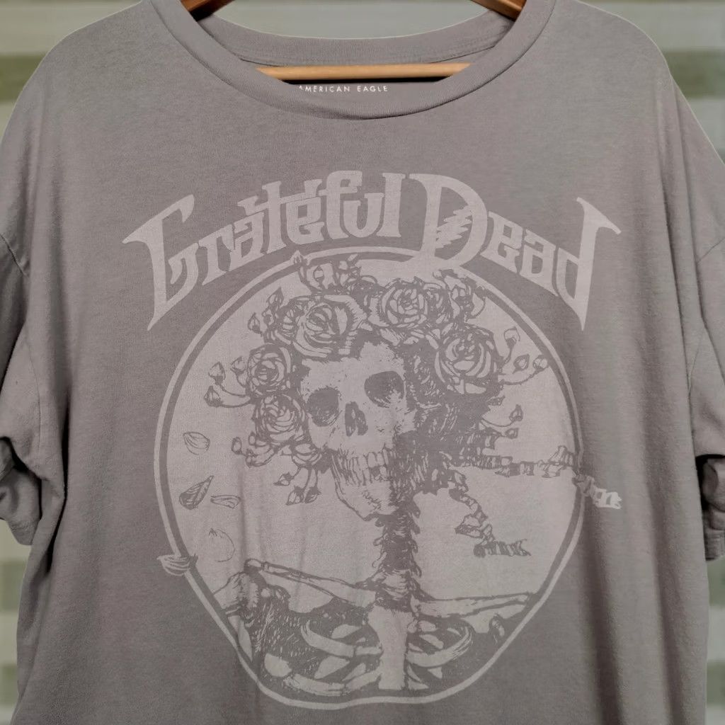 Vintage Grateful Dead Shirt Medium American Eagle Gray Bertha Skull Roses Rock Band Mens T-Shirt Short Sleeve Crew Neck Graphic - Size US M / EU 48-50 / 2 - 1 Thumbnail