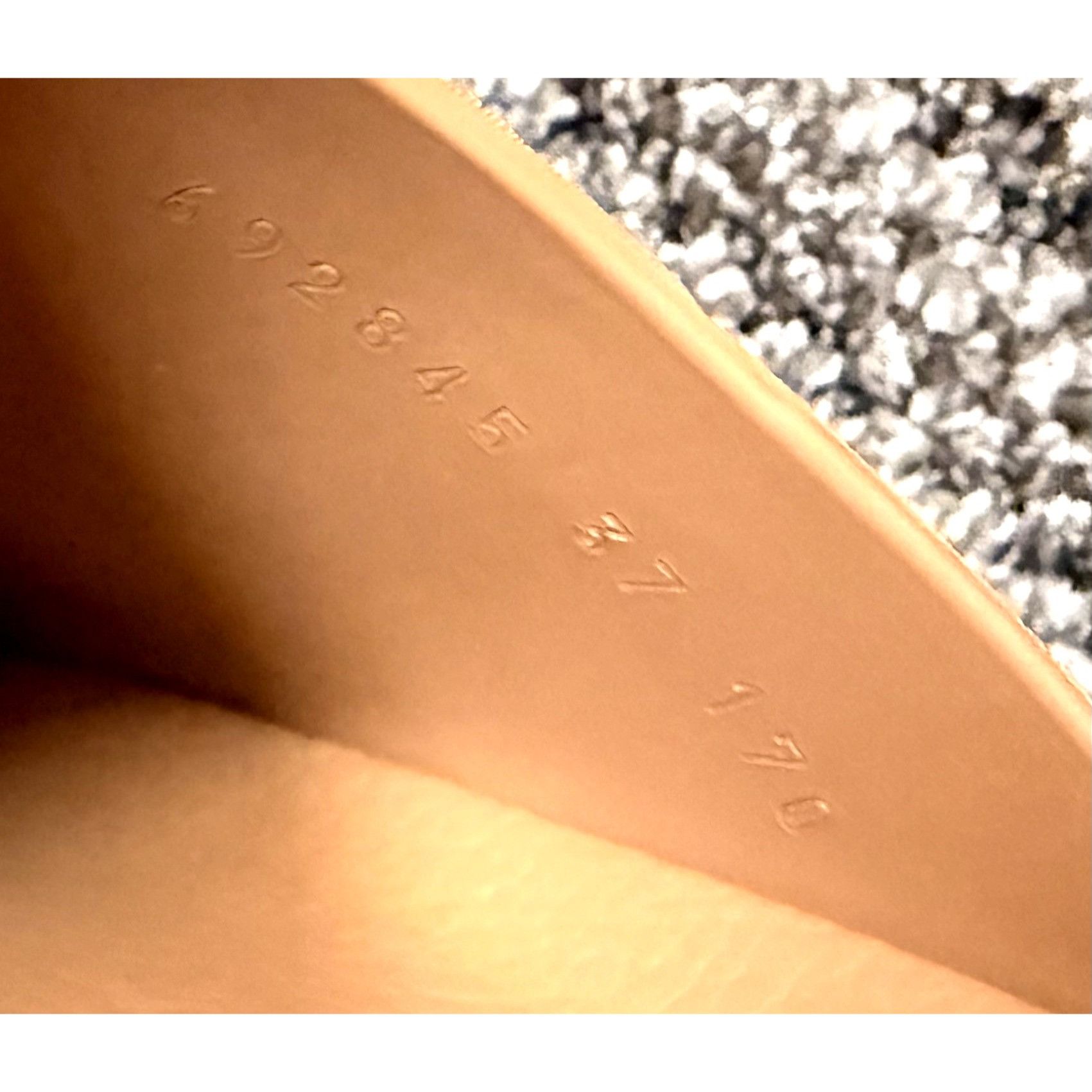 Gucci Gucci Beige Rubber GG Logo Slide Sandals Made In Italy Size Size US 7 / IT 37 - 3 Thumbnail