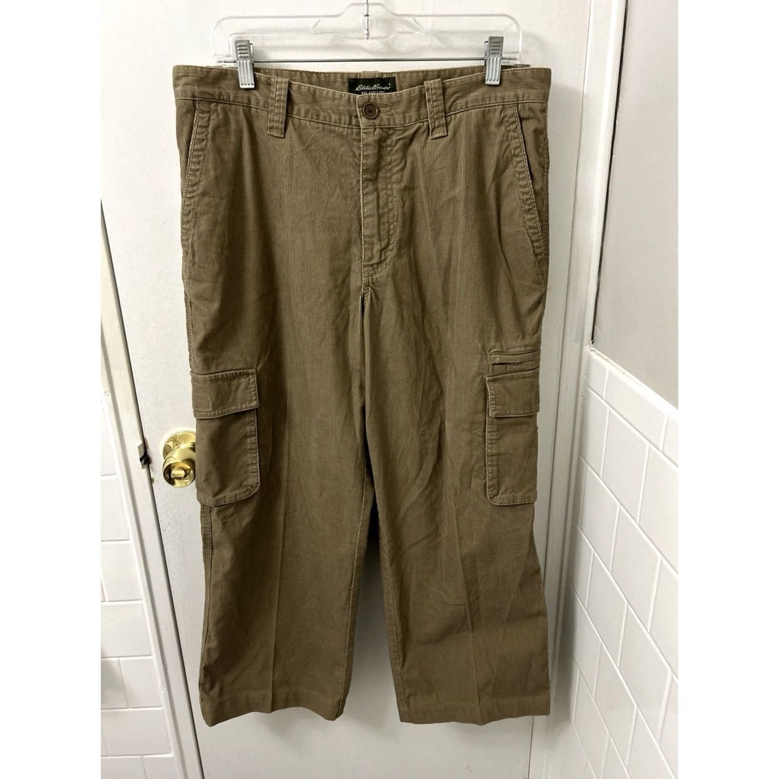 Eddie Bauer VINTAGE? No — Eddie Bauer Corduroy Cargo Pants Mens 33x27 Tan Relaxed Fit Straight Leg Size US 33 - 2 Thumbnail
