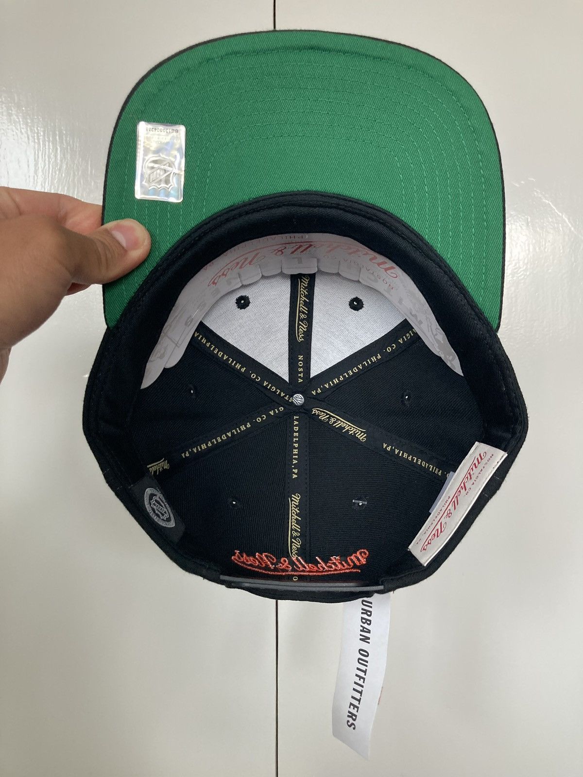 Mitchell & Ness MIGHTY ANAHEIM DUCKS VARSITY BUST MITCHELL & NESS SNAPBACK🆕 Size ONE SIZE - 10 Thumbnail