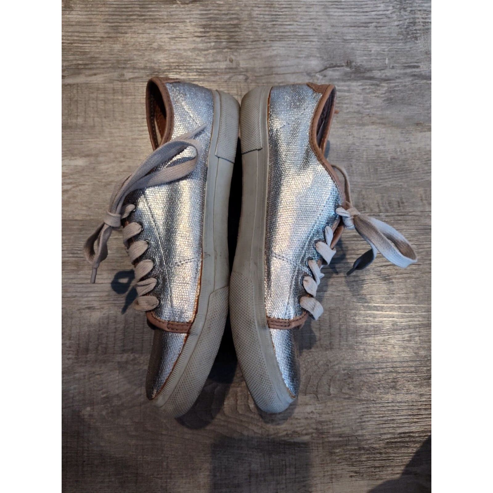 Frye Frye Women's Sneakers Low Top Lace Up Metallic Pewter Size 10M Athletic Walking Tennis School Size L / US 10 / IT 46 - 2 Thumbnail