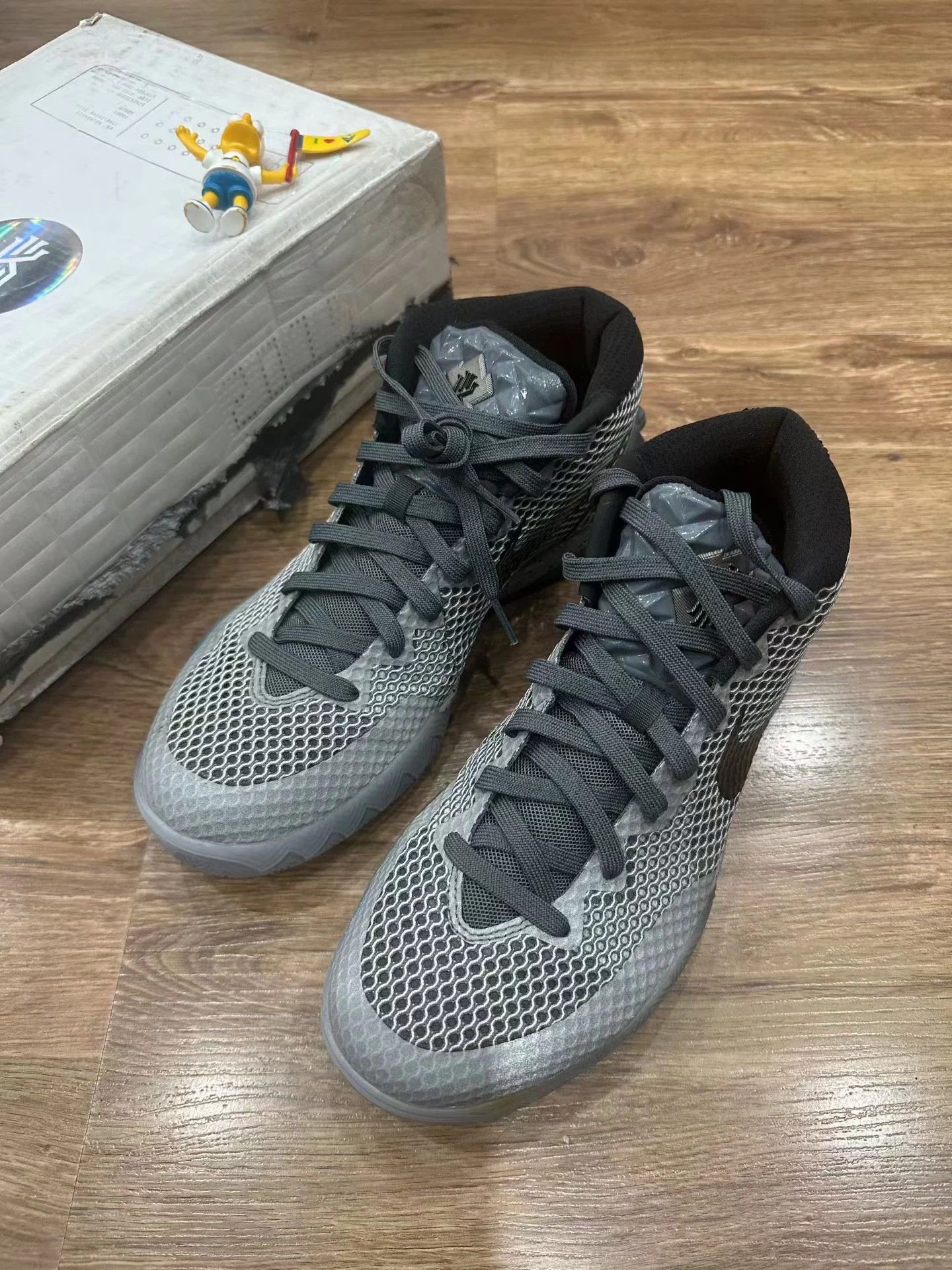 Nike Nike Kyrie 1 ASG All-Star 41 Excellent Size US 8 / EU 41 - 1 Thumbnail