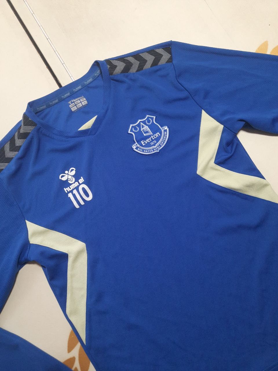 Hummel Hummel Everton Long SleeveTraining Jersey #110 Size US S / EU 44-46 / 1 - 5 Thumbnail