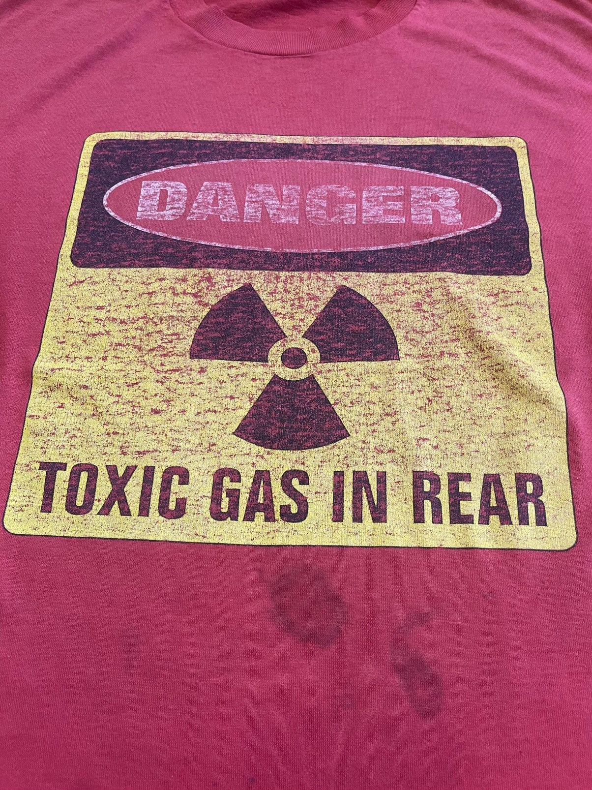 Vintage Vintage Danger Toxic Gas In Rear 90s T Shirt XL Size US XL / EU 56 / 4 - 3 Thumbnail