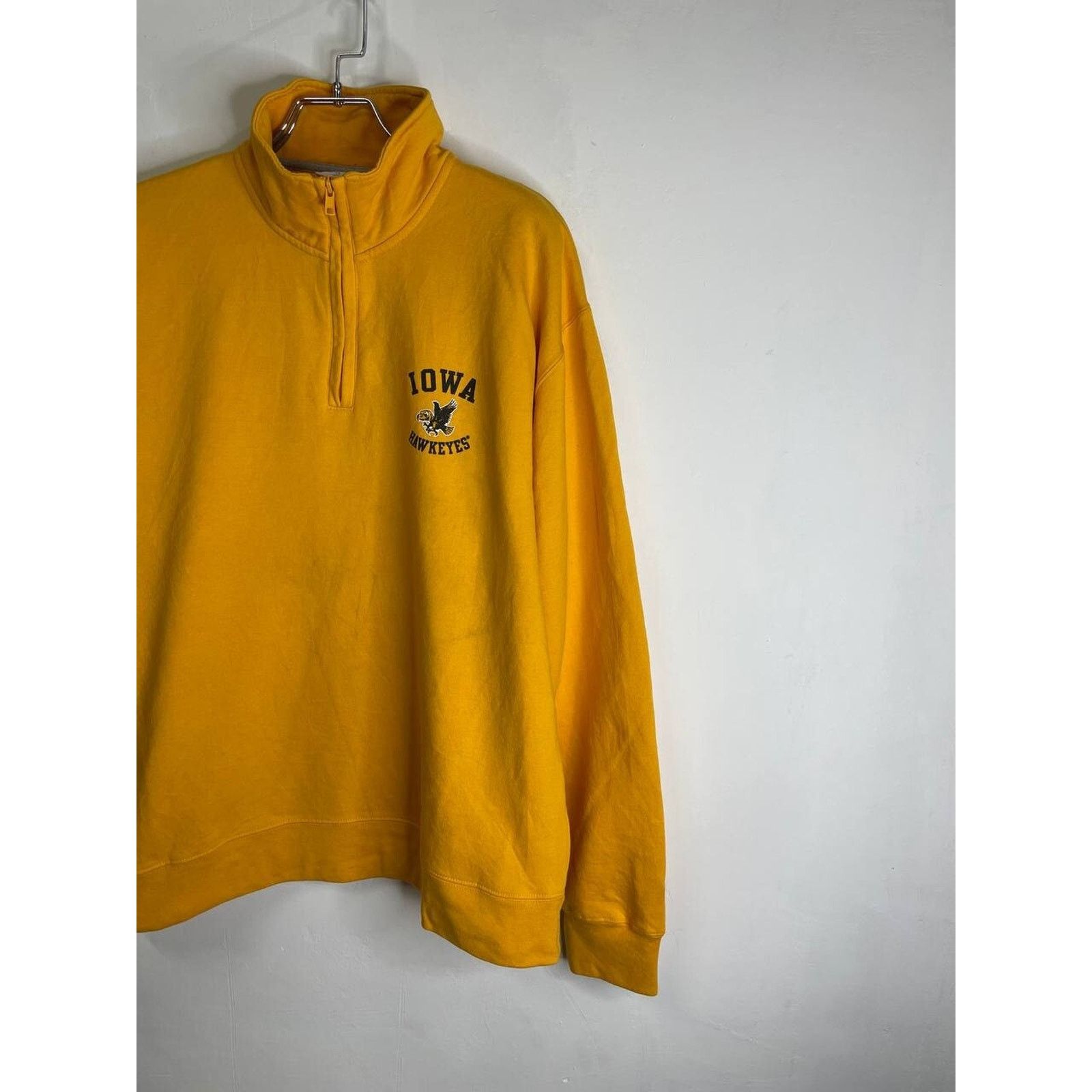Champion Vintage Champion Iowa Hawkeyes Quarter-Zip Sweatshirt XL Size US XL / EU 56 / 4 - 3 Thumbnail