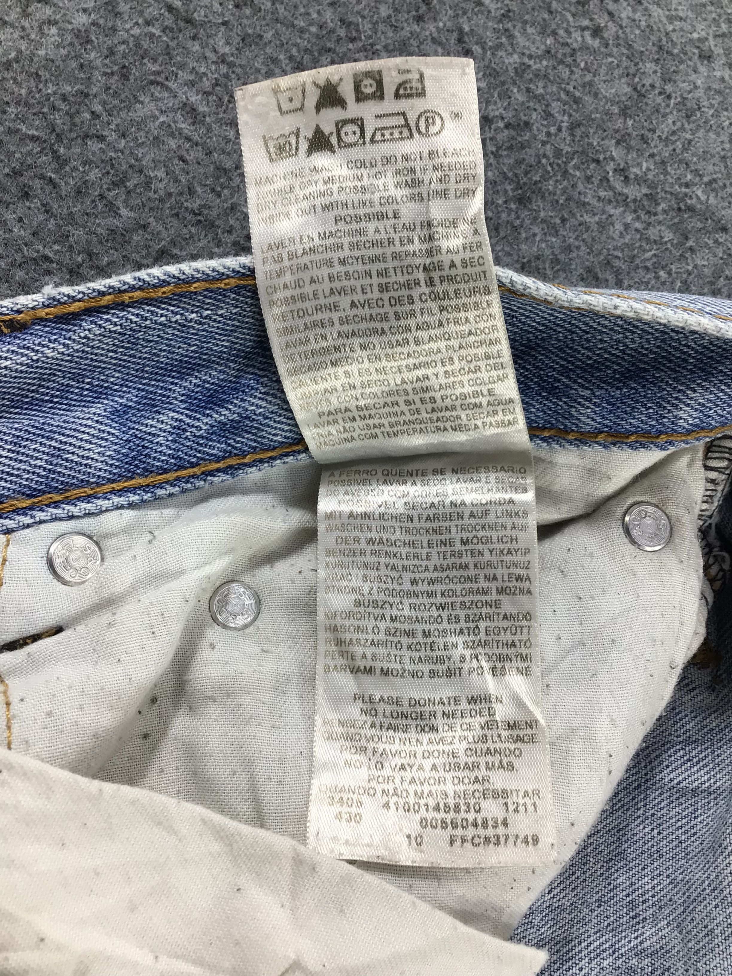 Levi's Vintage Levis Jeans Lot 560-J850 Size US 37 - 10 Thumbnail