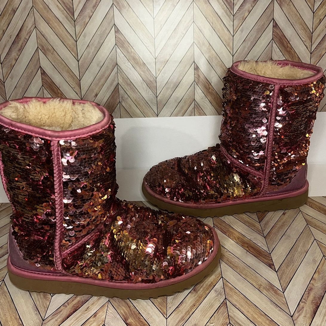 Ugg UGG Classic Short Sequin Winter Boots Pink Women's Size 7 Size US 7 / IT 37 - 3 Thumbnail