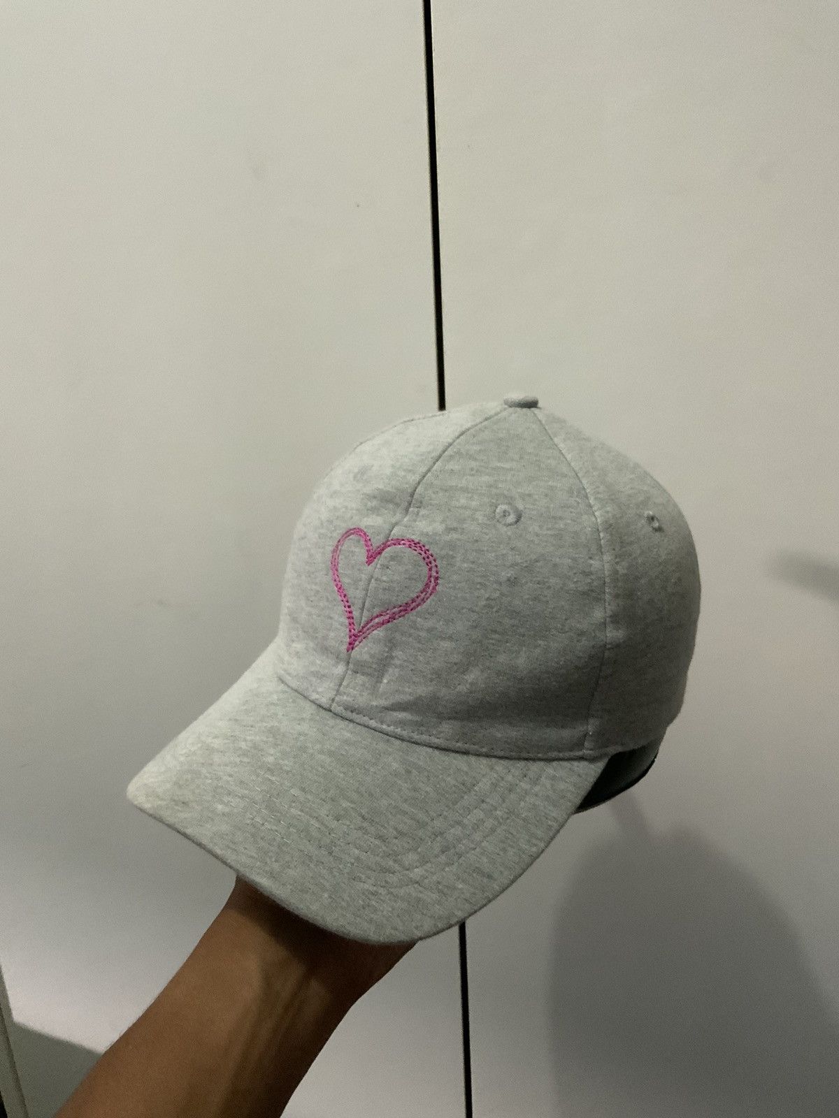 Hat Club Love Big Logo Streetwear Hat Size ONE SIZE - 1 Thumbnail