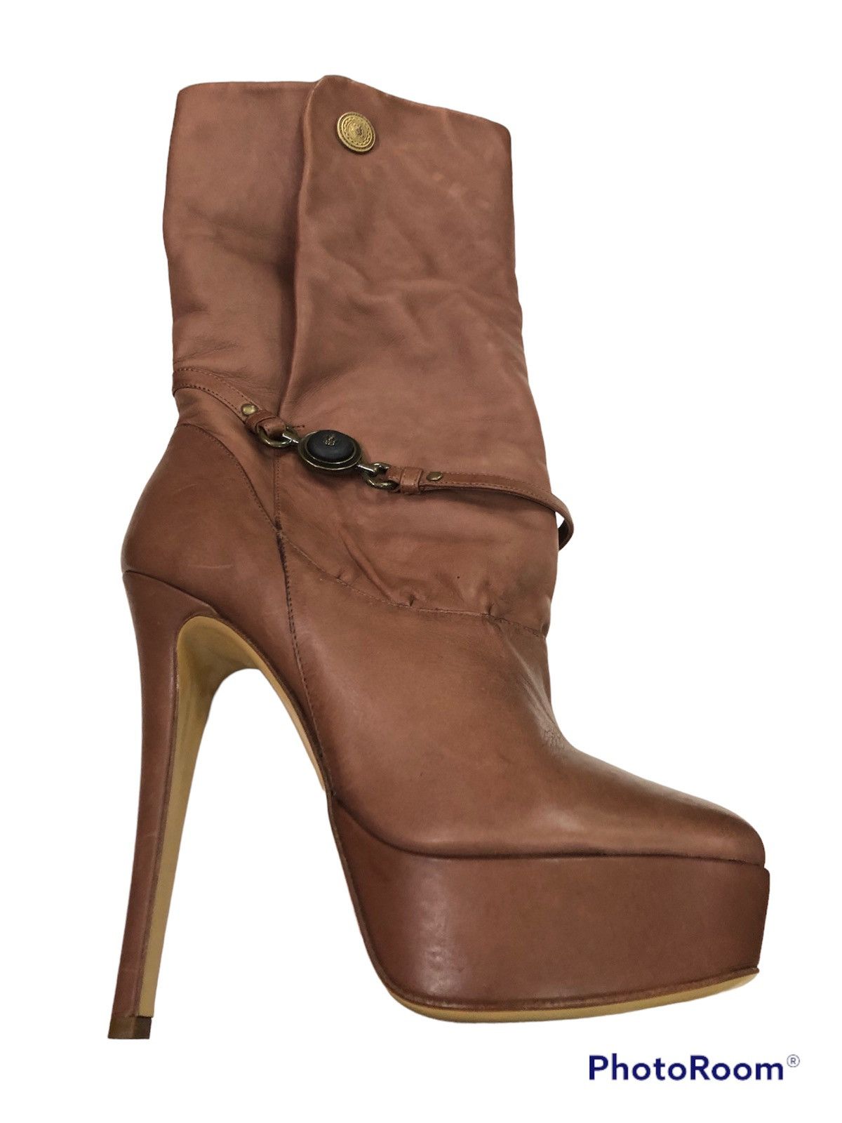 image of Versace Versus Vero Cuoio Made In Italy Shoes in Brown, Women's (Size 8)