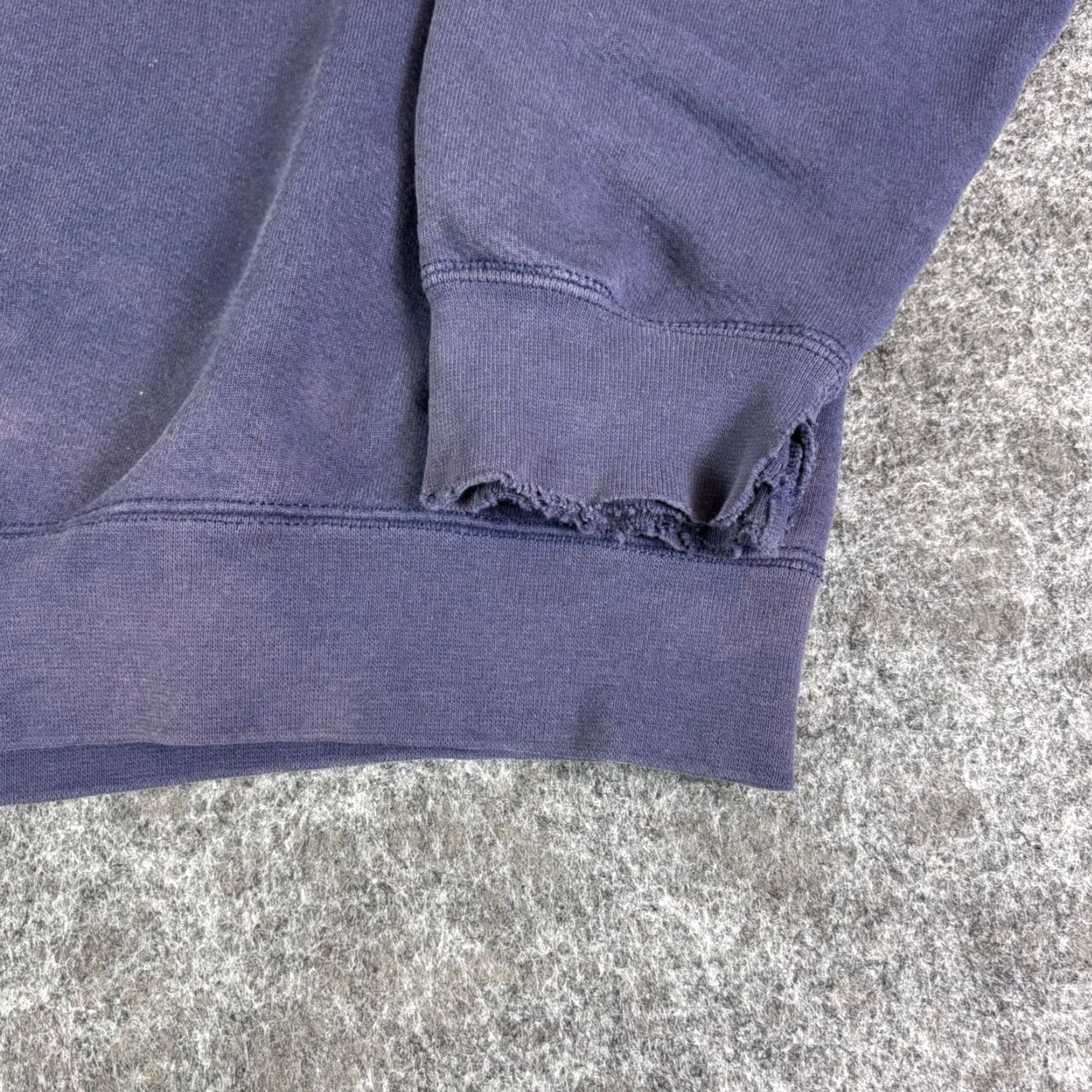 Jansport VINTAGE Jansport Sweatshirt Crewneck Pullover Navy Blue Men Larg Size US L / EU 52-54 / 3 - 3 Thumbnail