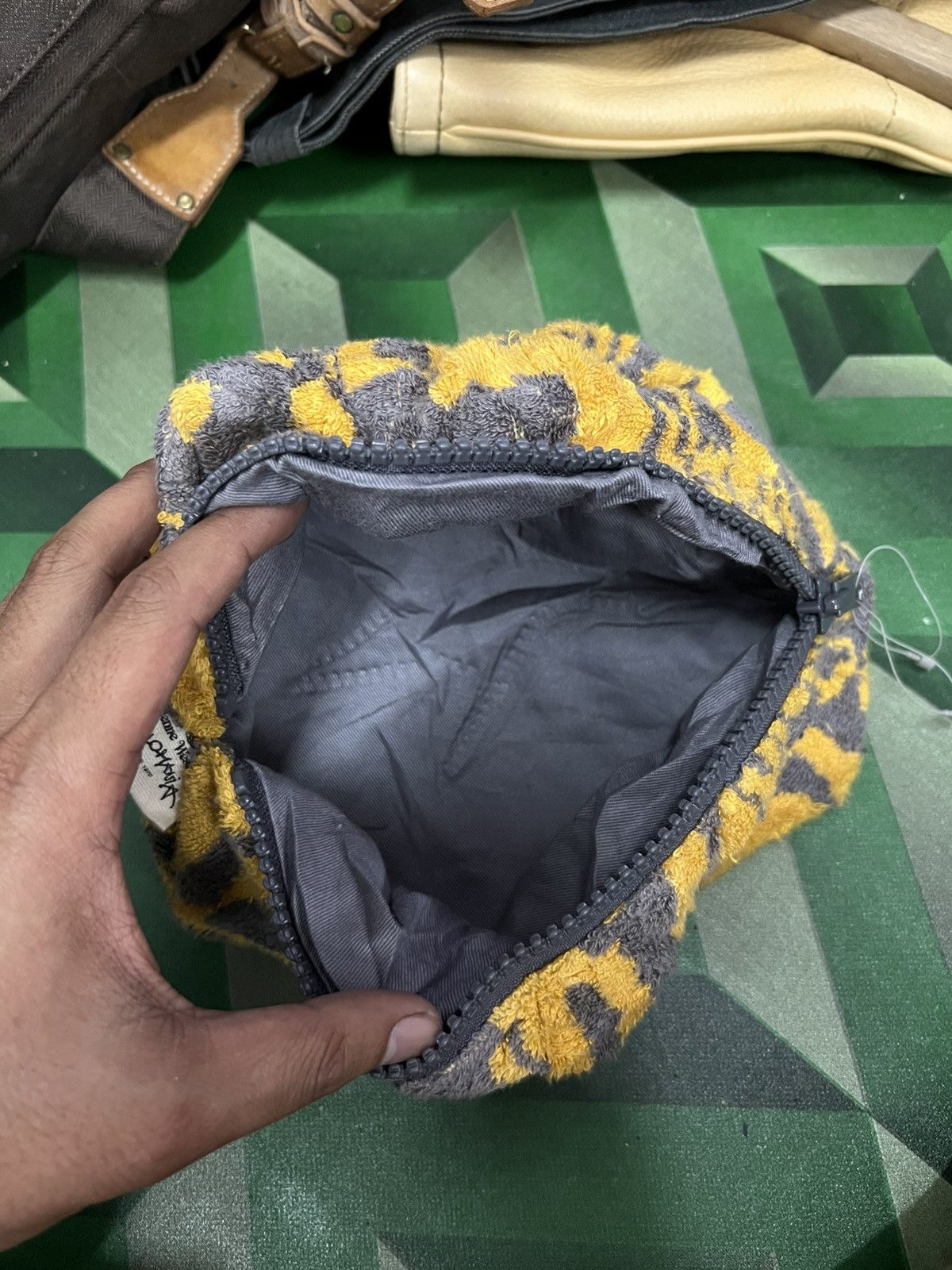 Vintage × Vivienne Westwood RARE VIVIENNE WESTWOOD TOWEL POUCH Size ONE SIZE - 8 Thumbnail