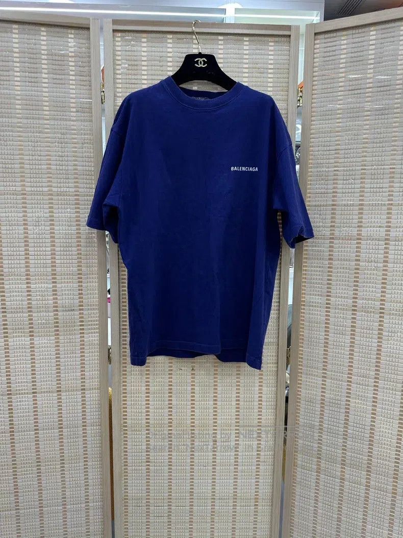 Balenciaga Balenciaga Front and Back Letter Logo Short Sleeve, Size X Size US XS / EU 42 / 0 - 1 Thumbnail