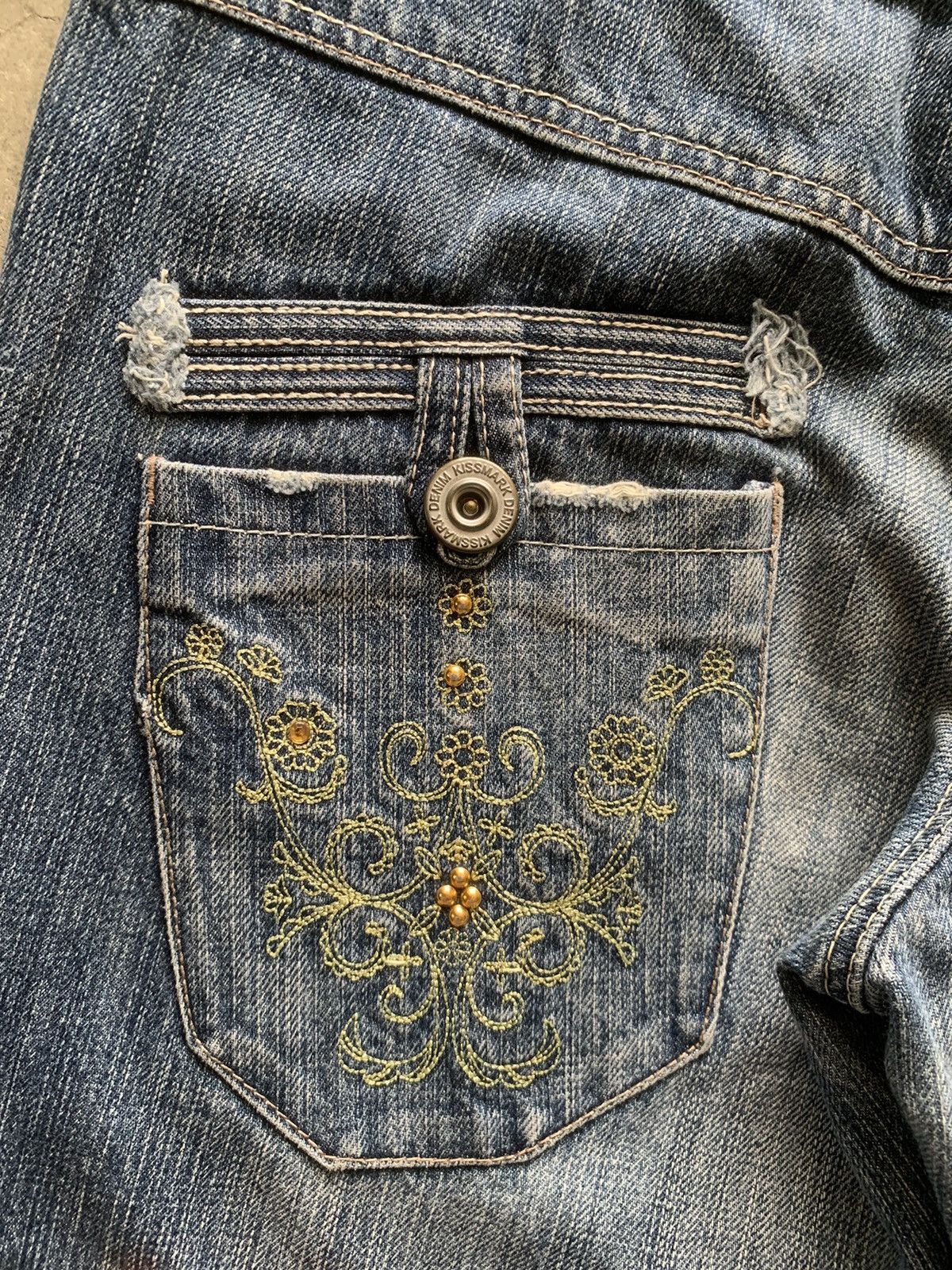 Japanese Brand Kissmark Japan Low Rise Flared Jeans Size US 32 / EU 48 - 9 Thumbnail