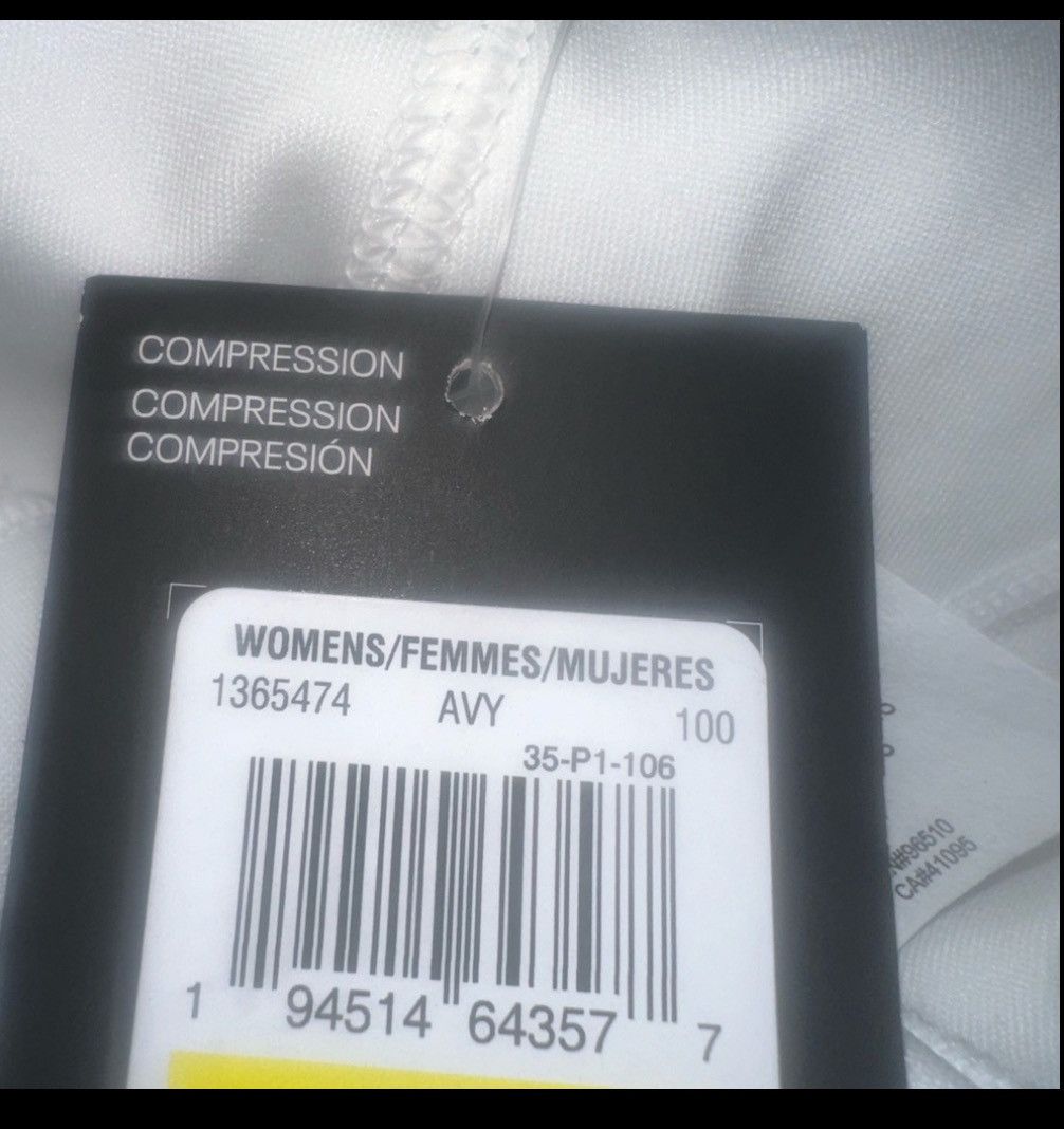 Under Armour Under Armour HeatGear Women's Team Capris Pants Leggings Size 28" / US 6 / IT 42 - 6 Thumbnail