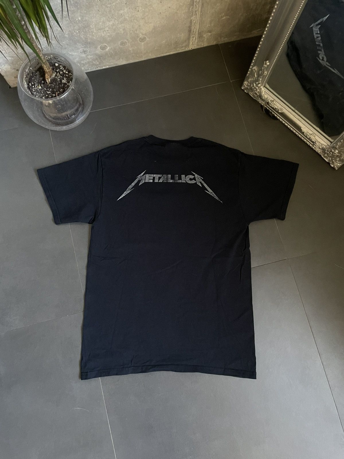 Band Tees × Vintage Vintage Metallica Band Tee Guitar 🎸 Over Print Y2k Size US M / EU 48-50 / 2 - 6 Thumbnail
