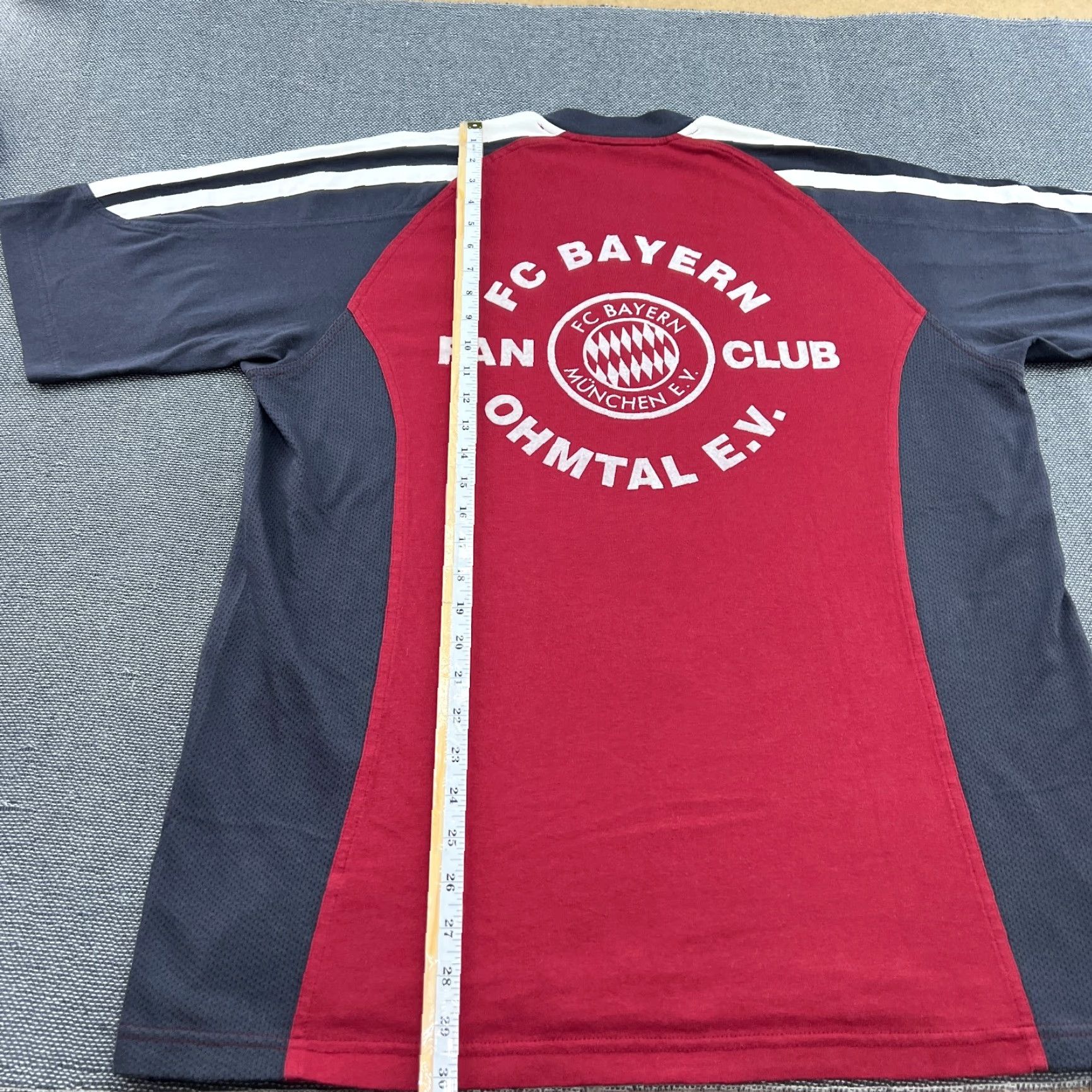 Adidas Bayern Munich Adidas 2001-2002 Training Football Jersey D9 Adult Shirt L Multicolor Short Sleeve Moisture Wicking Quick Dry Mens Ladies? Size US L / EU 52-54 / 3 - 5 Thumbnail