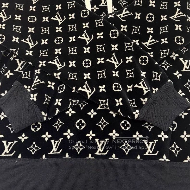 Louis Vuitton Louis Vuitton Monogram Full Logo Velvet Hoodie Size US XS / EU 42 / 0 - 6 Thumbnail