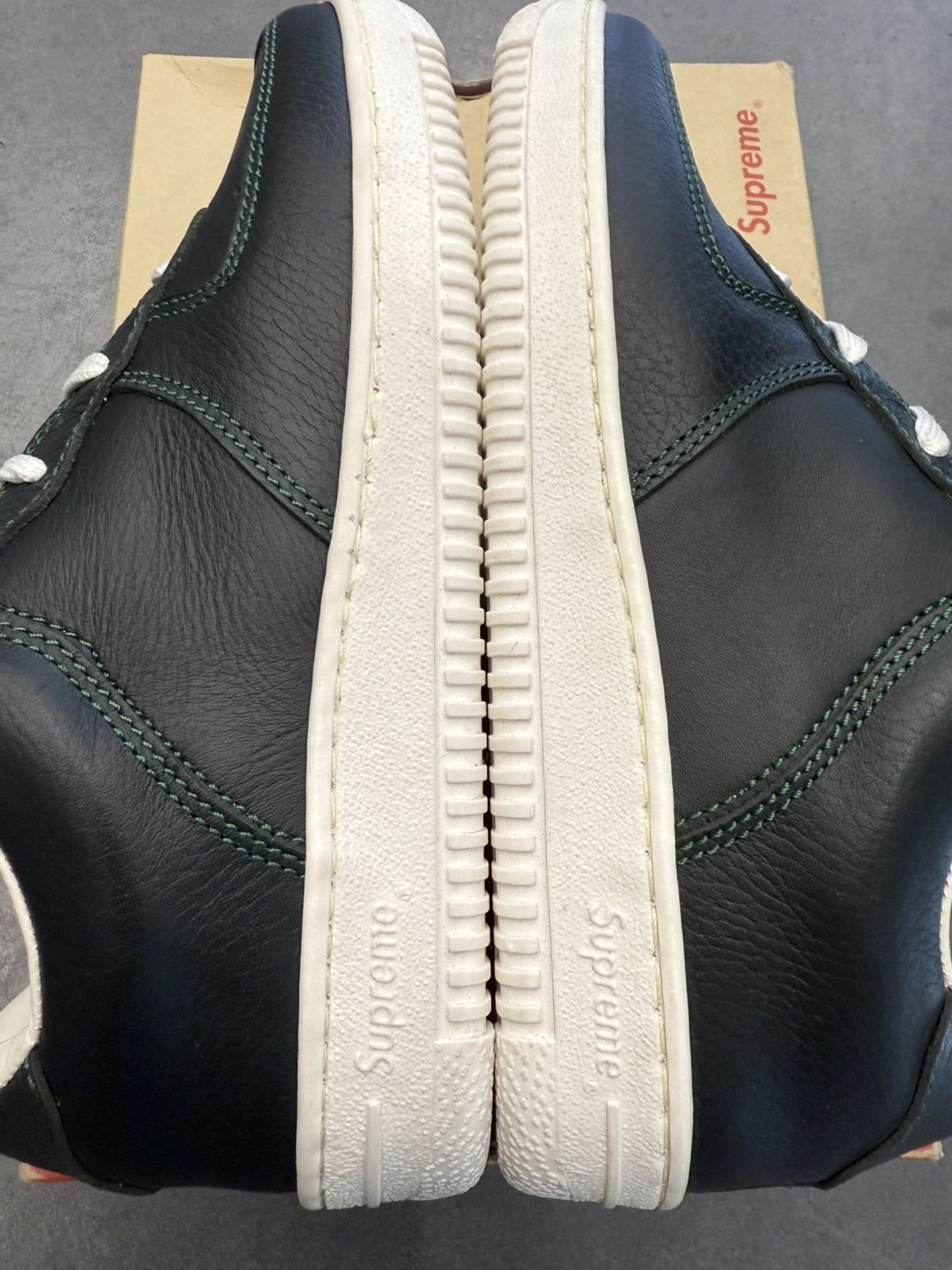 Supreme 2001 Supreme Downlow Sneaker Black / Green Size US 8.5 / EU 41-42 - 4 Thumbnail