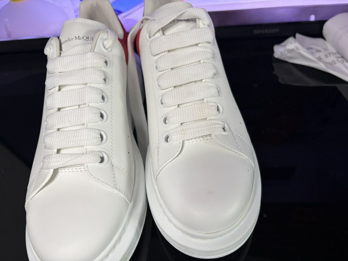Alexander McQueen Alexander McQueen Oversized Sneaker White Lust Red Size US 9 / IT 39 - 3 Thumbnail