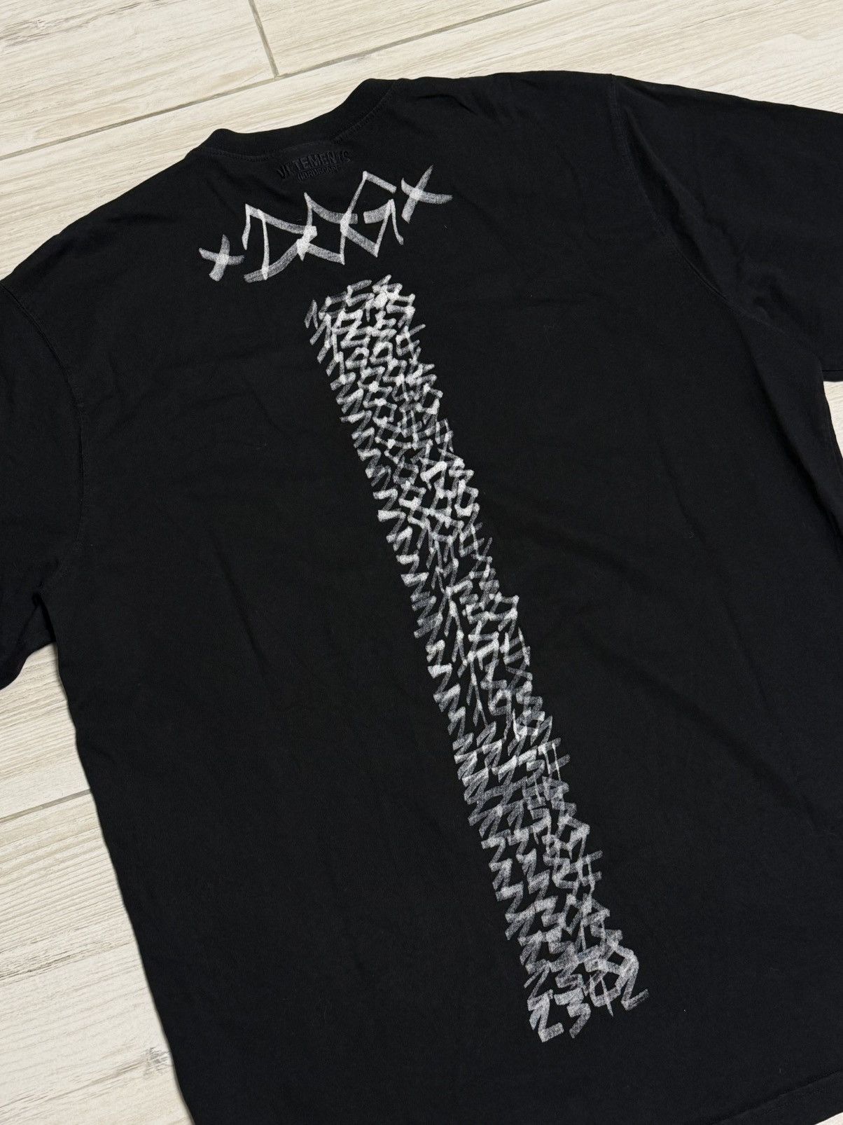 Vetements Vetements horoscope demna gvasalia t-shirt Size US M / EU 48-50 / 2 - 6 Thumbnail