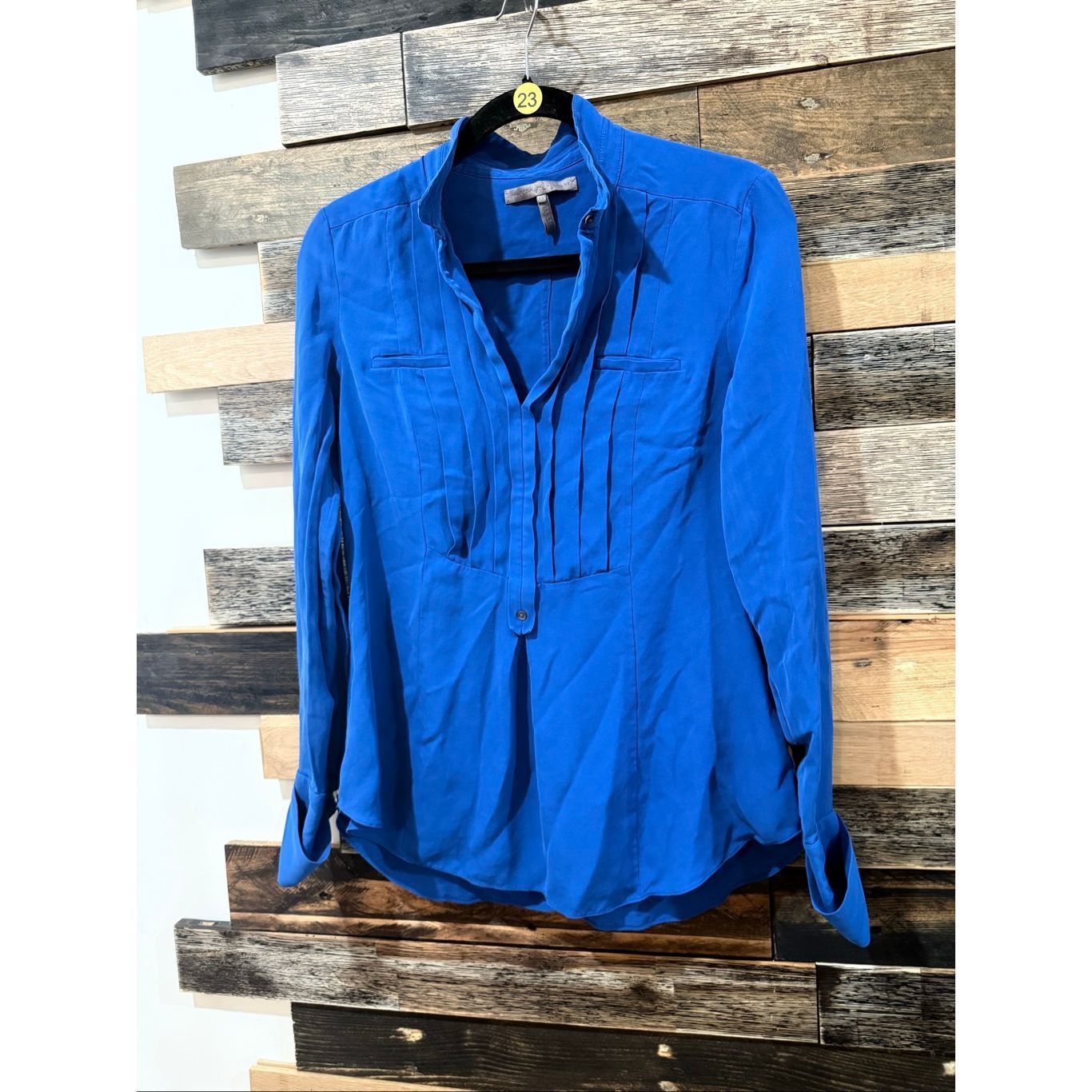 Halston Halston blue silk blouse some snags size Medium Size M / US 6-8 / IT 42-44 - 1 Thumbnail