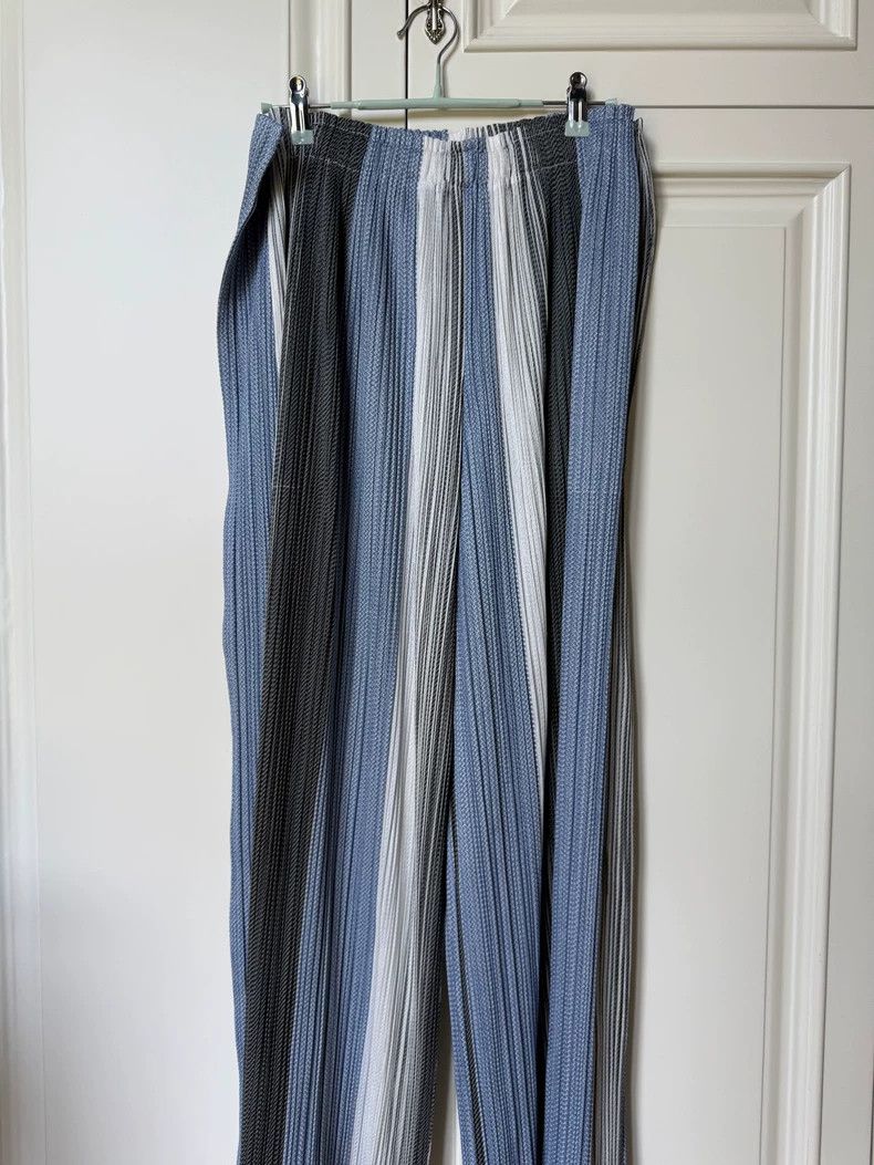 Issey Miyake issey miyake size:4 Blue and white striped pleated pants Size 42" / US 20 - 1 Thumbnail
