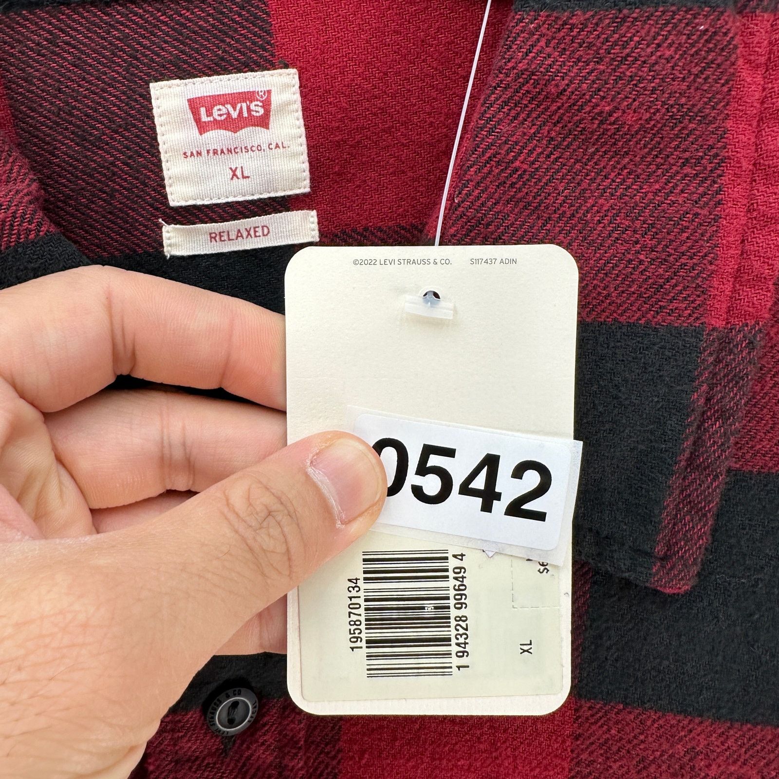 Levi's LEVI'S MEN'S XLARGE CLASSIC WORKER SHIRT ALBANY BIKING RED Size US XL / EU 56 / 4 - 4 Thumbnail