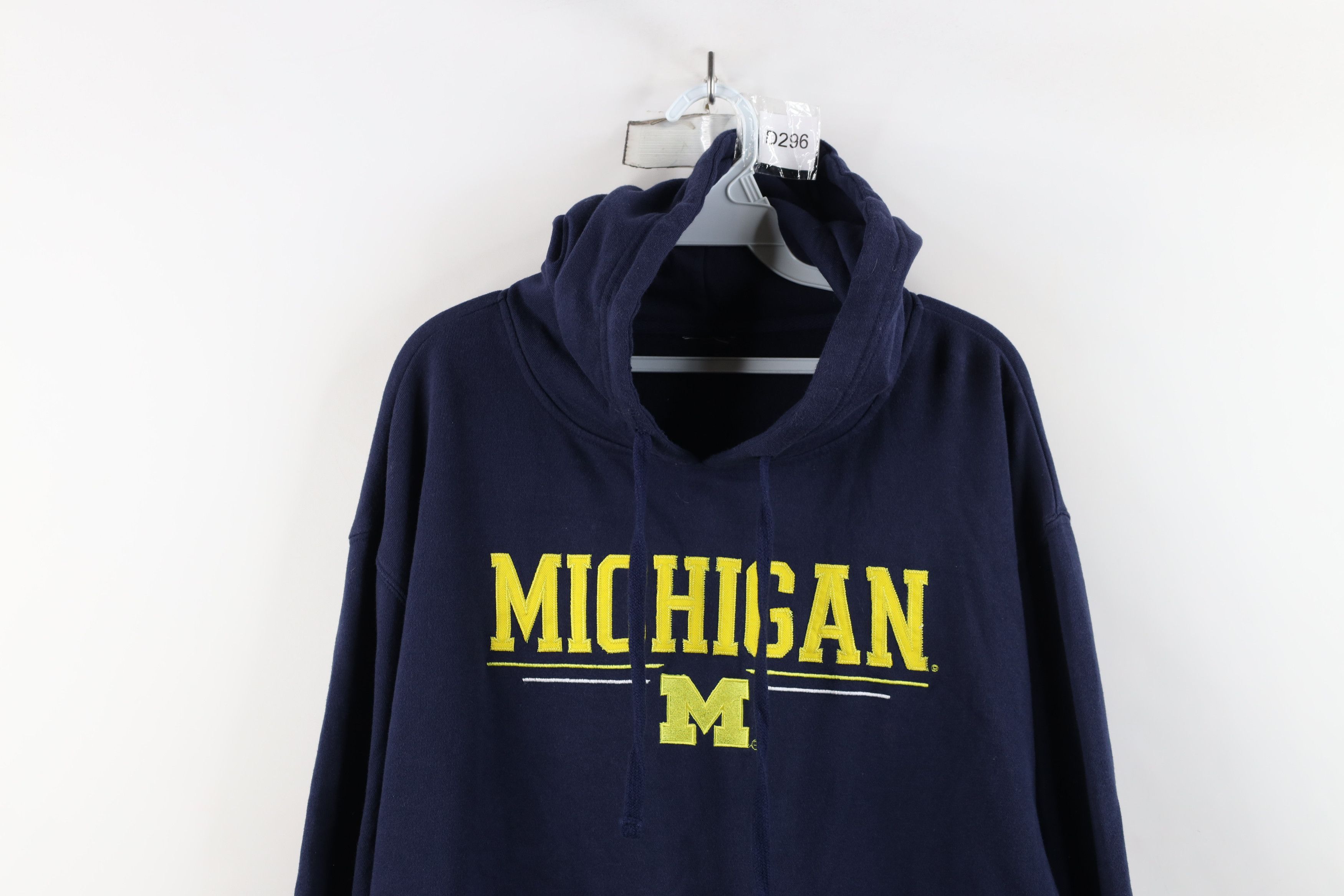 Vintage Vintage Faded University of Michigan Hoodie Sweatshirt Blue Size US L / EU 52-54 / 3 - 2 Thumbnail
