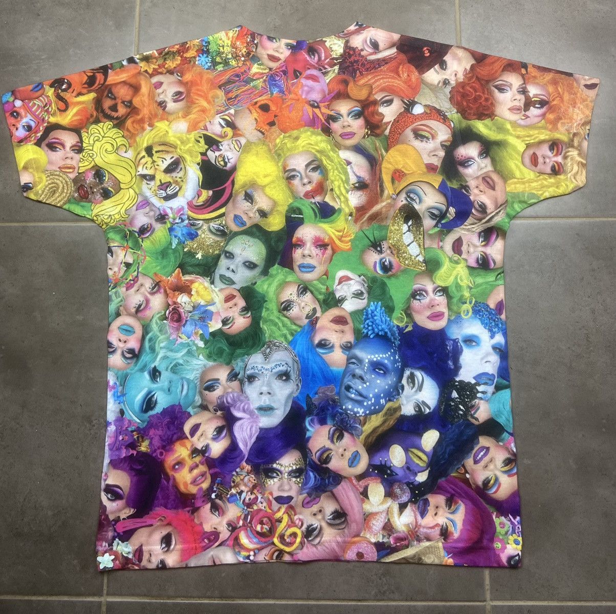 Designer × Vintage Vintage Art Simone Colourful T-Shirt Size US S / EU 44-46 / 1 - 5 Thumbnail