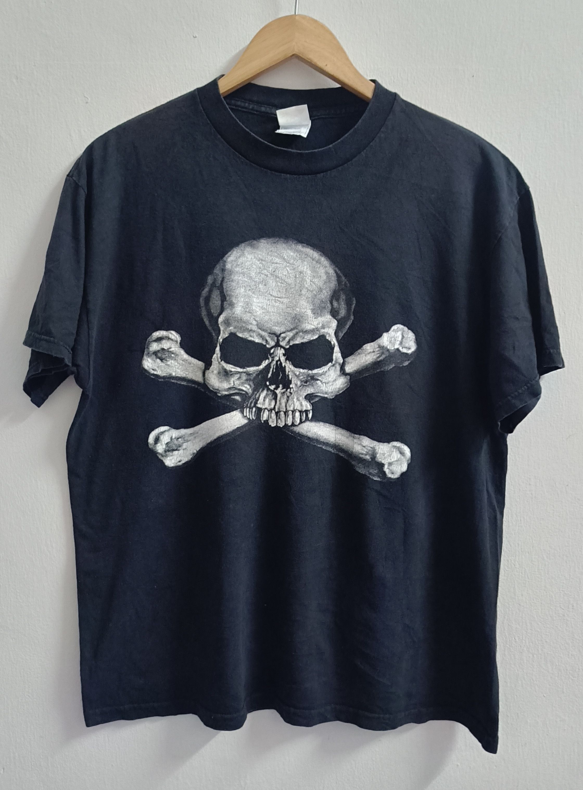Vintage 🔥🔥Rare Vintage Skulls Tee Size US L / EU 52-54 / 3 - 1 Thumbnail