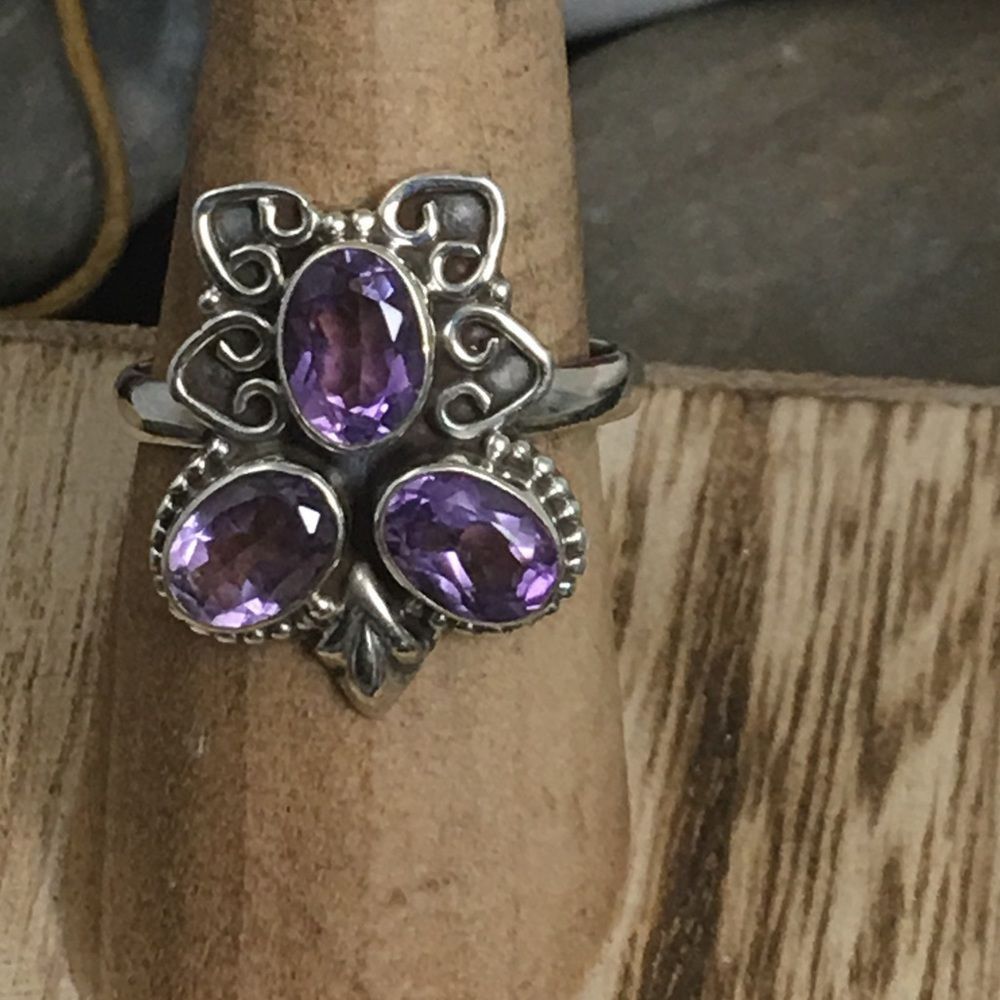 The Unbranded Brand Amethyst Sterling Silver Ring Size 8 Size ONE SIZE - 3 Thumbnail