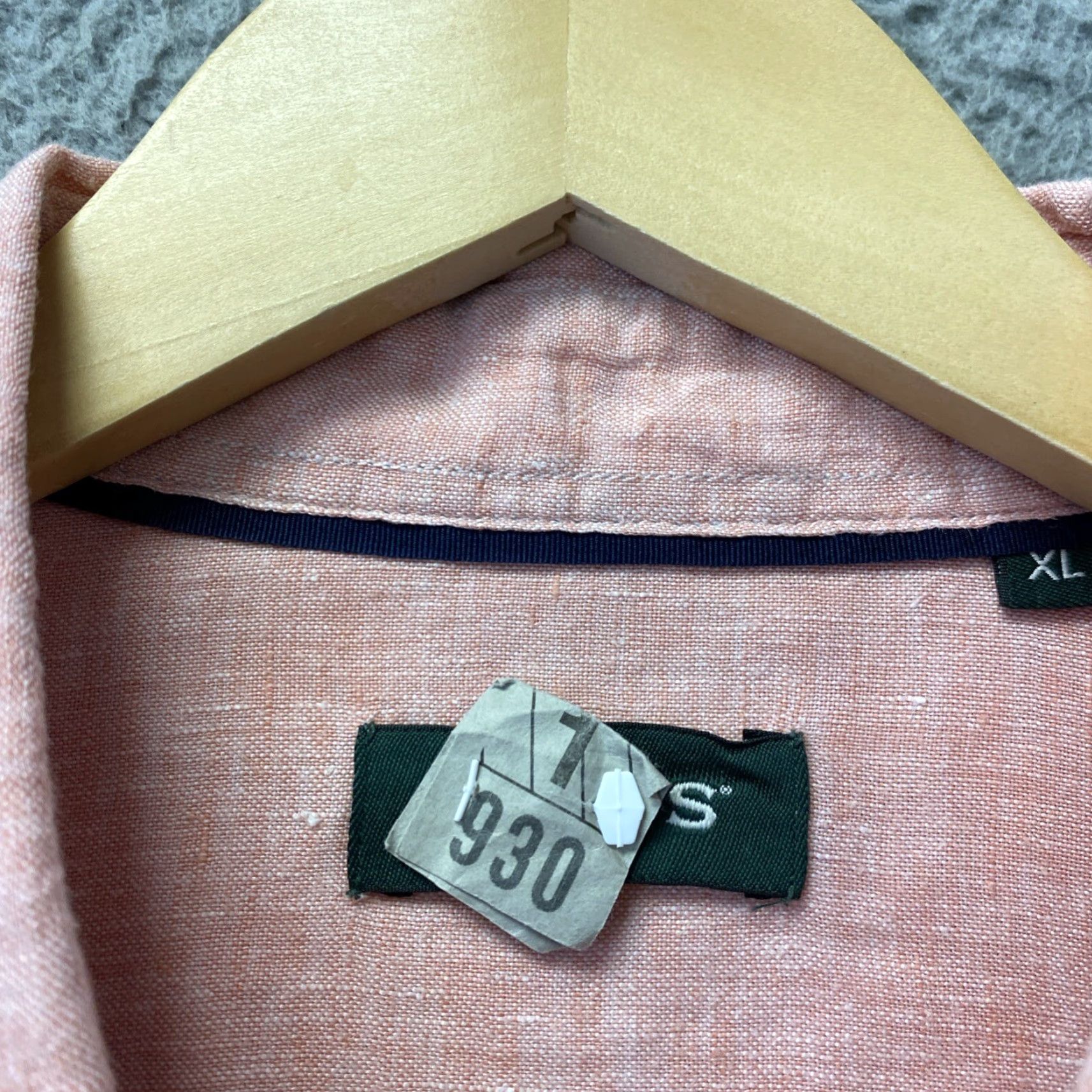 Orvis VINTAGE Orvis Men's Salmon Linen Shirt Long Sleeve Button-Down Casual Summer XL Size US XL / EU 56 / 4 - 3 Thumbnail