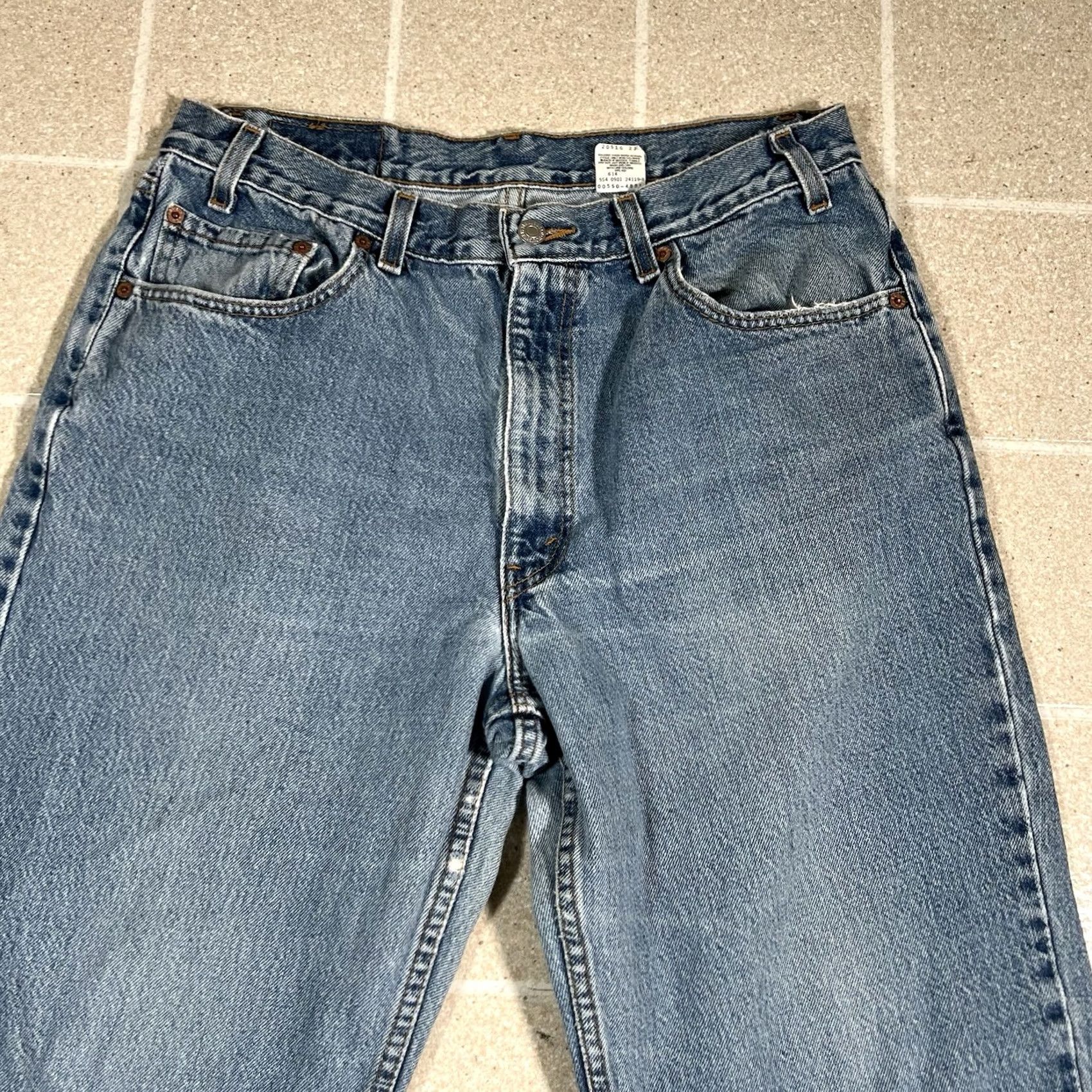 Levi's VINTAGE Levi's 550 Jeans Blue Denim Relaxed Fit USA 32x29 Mens Straight Regular Size 32 29 Size US 32 / EU 48 - 5 Thumbnail