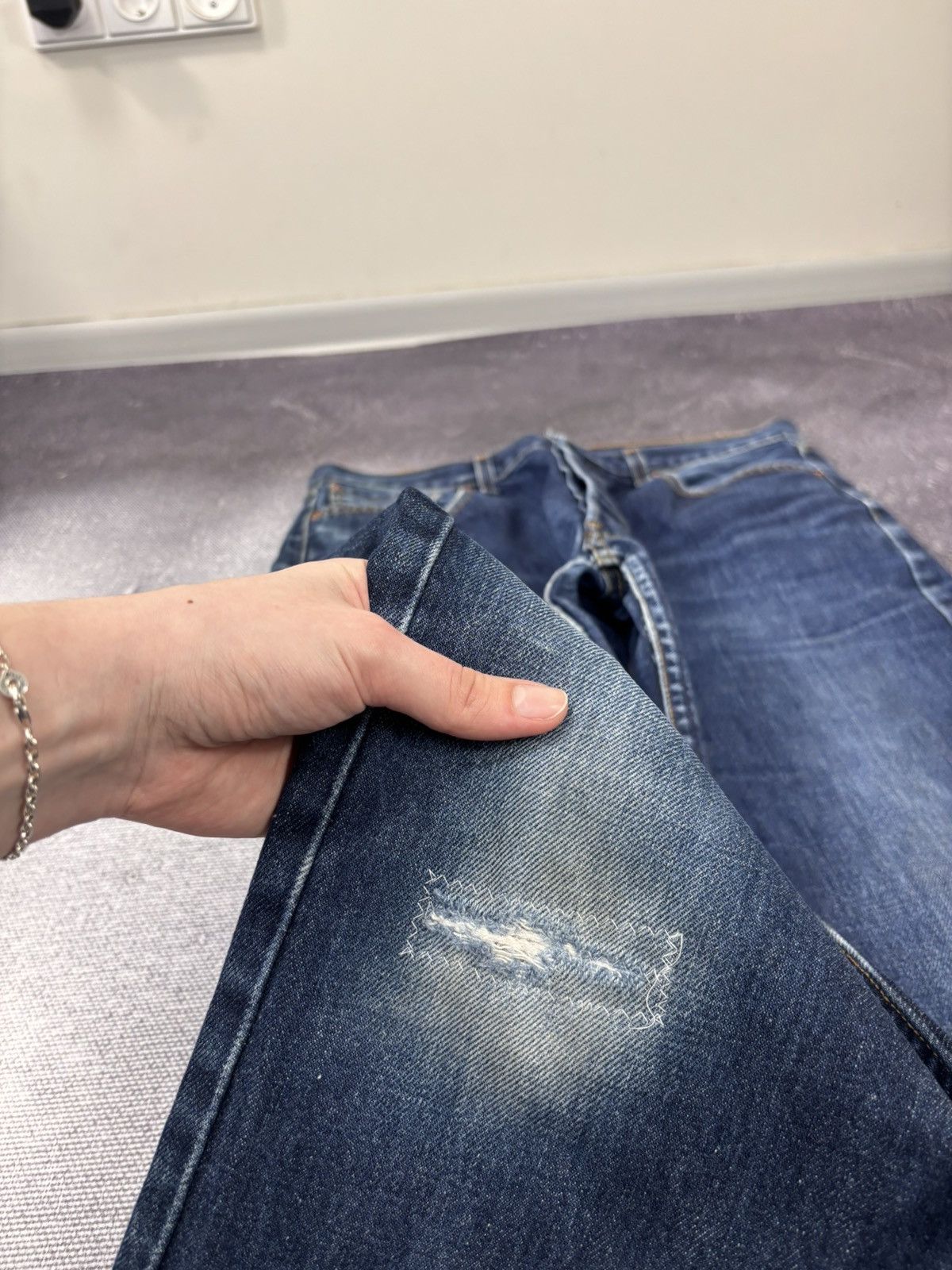 Levi's Vintage Levi’s 501 Men’s Faded Blue Denim Jeans Size US 34 / EU 50 - 11 Thumbnail