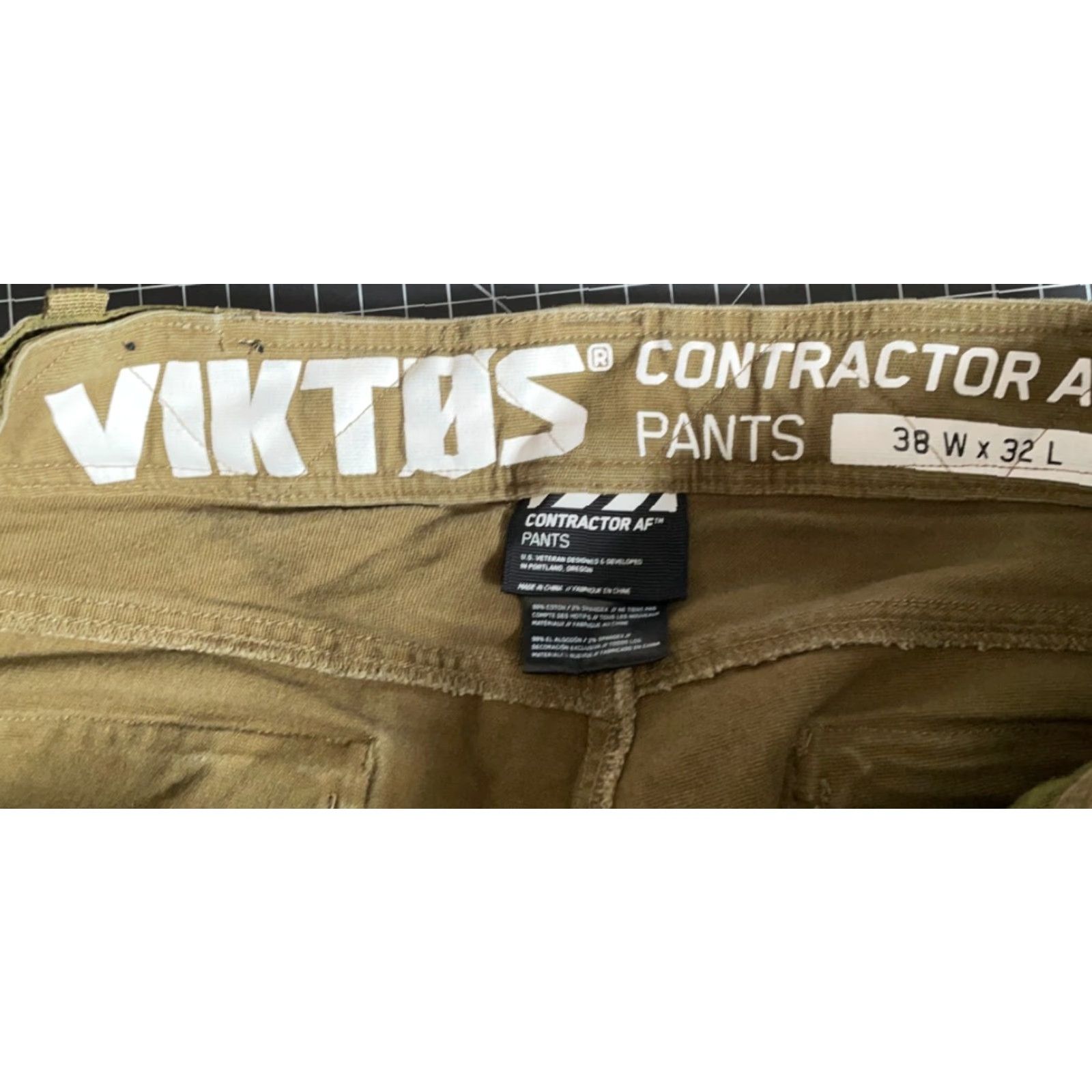 Vintage VIKTOS Contractor AF Pants Men's 38 x 32 Green Chino Workwear Pockets Stretch Flat Front Zip Fly Mid Rise Regular Inseam 30" Size US 38 / EU 54 - 3 Thumbnail