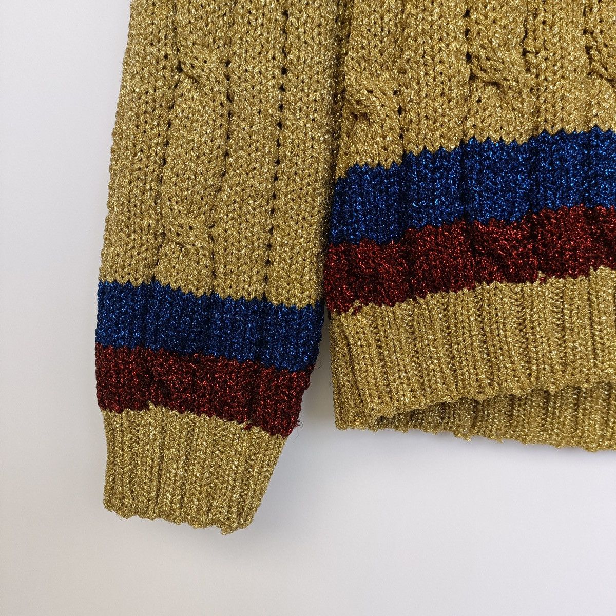 Gucci Gucci Striped Lurex V-neck Long Sleeve Knit Sweater K26WX Size M / US 6-8 / IT 42-44 - 4 Thumbnail