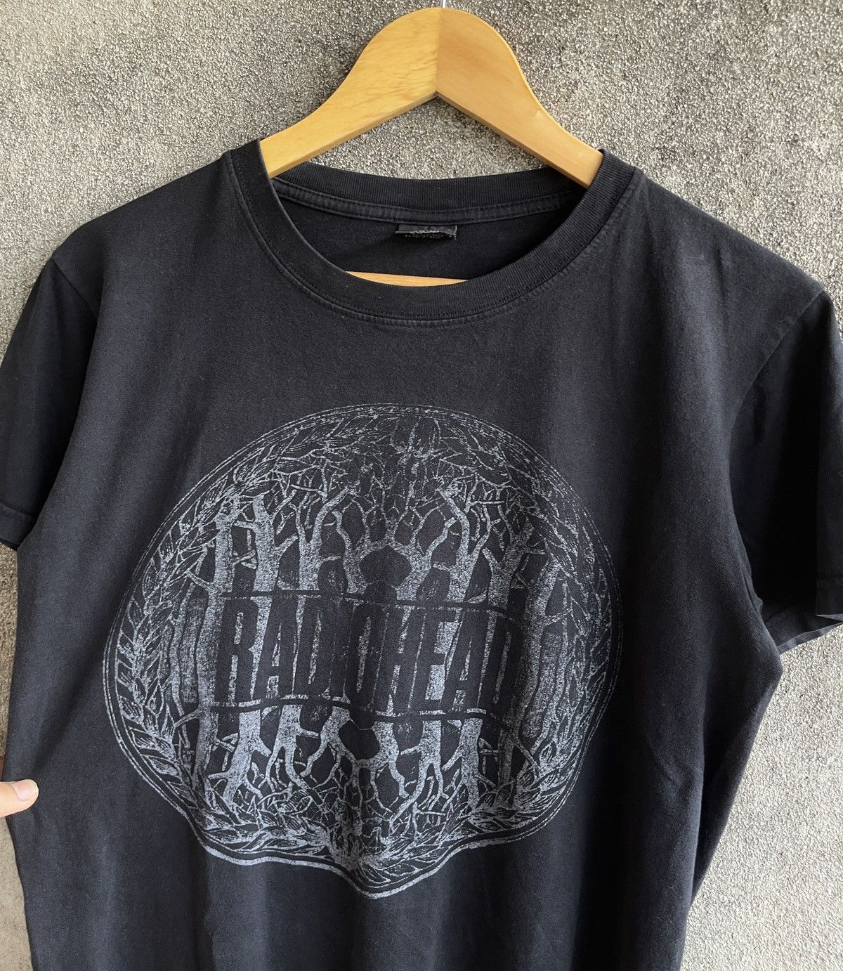 Band Tees Vintage 00s Sun Faded Black🔥RADIO HEAD🔥Rock Band Tshirt Size US S / EU 44-46 / 1 - 6 Thumbnail