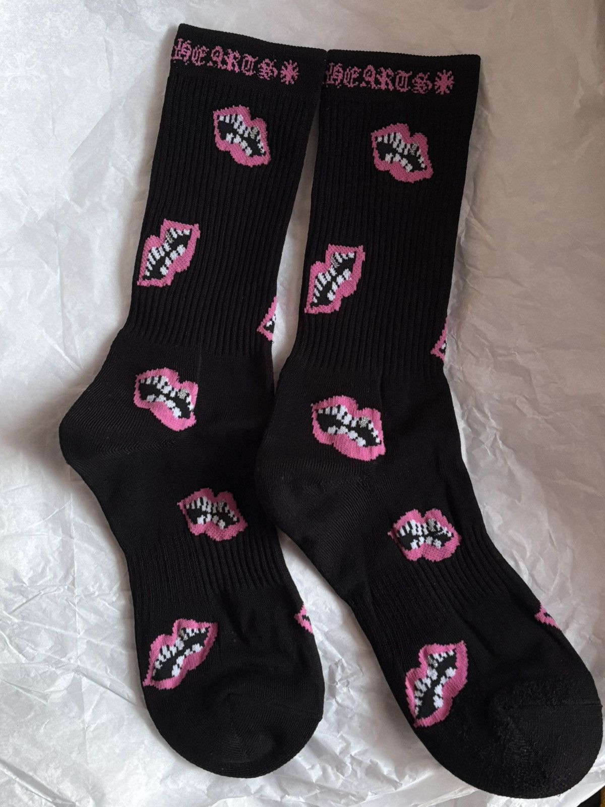 CHROME HEARTS CHOMPER SOCKS 3足セットのピンクのみ Chrome Hearts 3-Pack Chomper Socks Pink – STVTEMENT